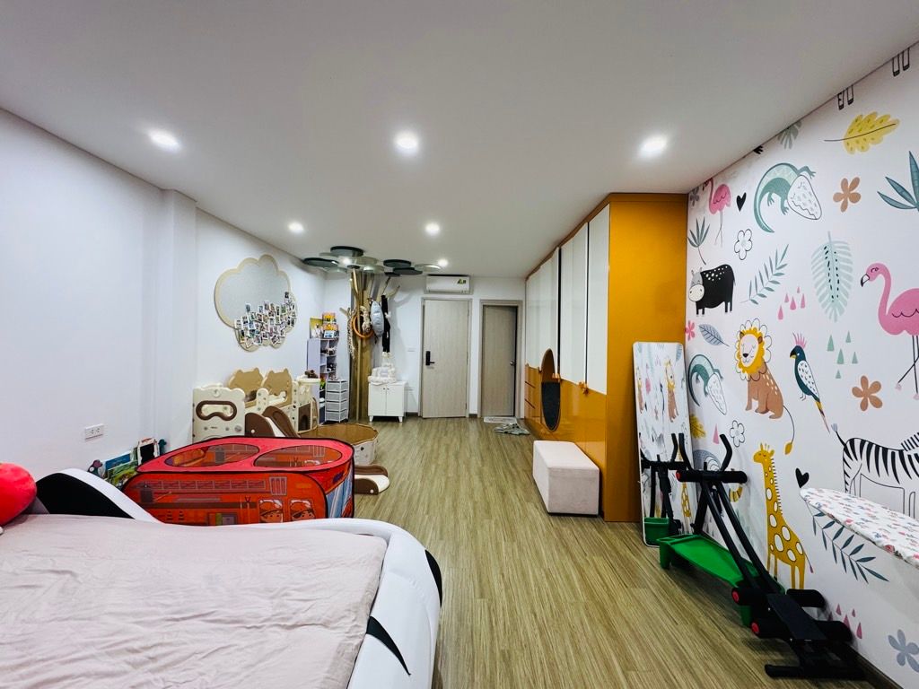 Bán nhà Vĩnh Tuy - diện tích 55m2 7 tầng - 2 ô tô tránh - giá 19,4 tỷ