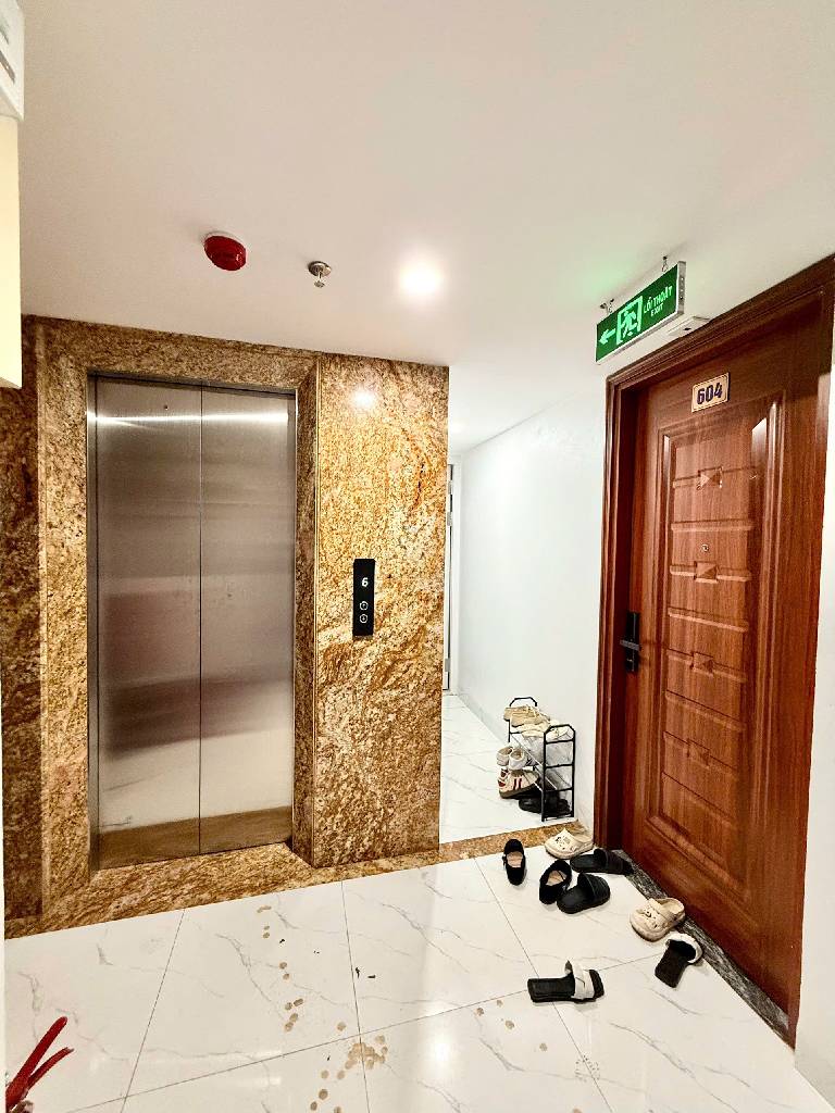 Bán nhà Khương Trung - diện tích 112m2 8 tầng - ô tô vào nhà - giá 37 tỷ