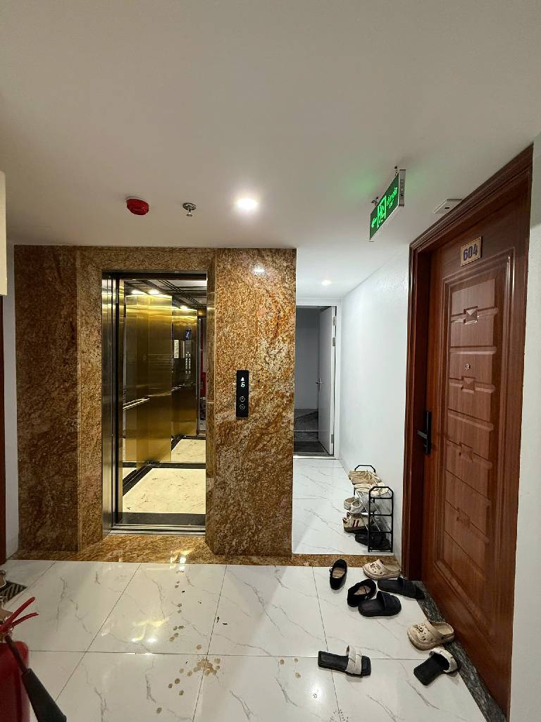 Bán nhà Khương Trung - diện tích 112m2 8 tầng - ô tô vào nhà - giá 37 tỷ