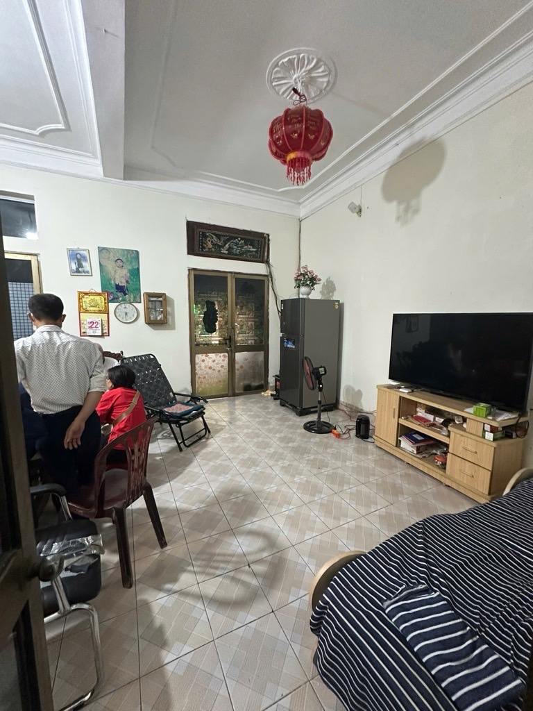 Bán nhà Tứ Hiệp - diện tích 99.2m2 1 tầng - Mặt phố kinh doanh sầm uất - giá 32 tỷ