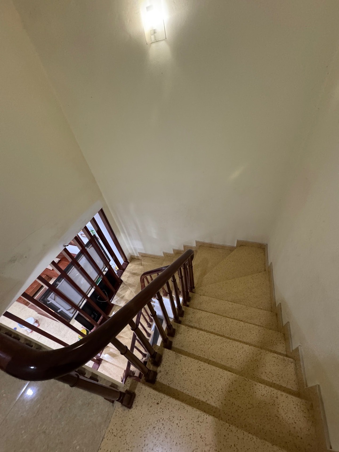 Bán nhà Lê Trọng Tấn - diện tích 60m2 2 tầng - Ô tô đỗ cửa - giá 3,5 tỷ