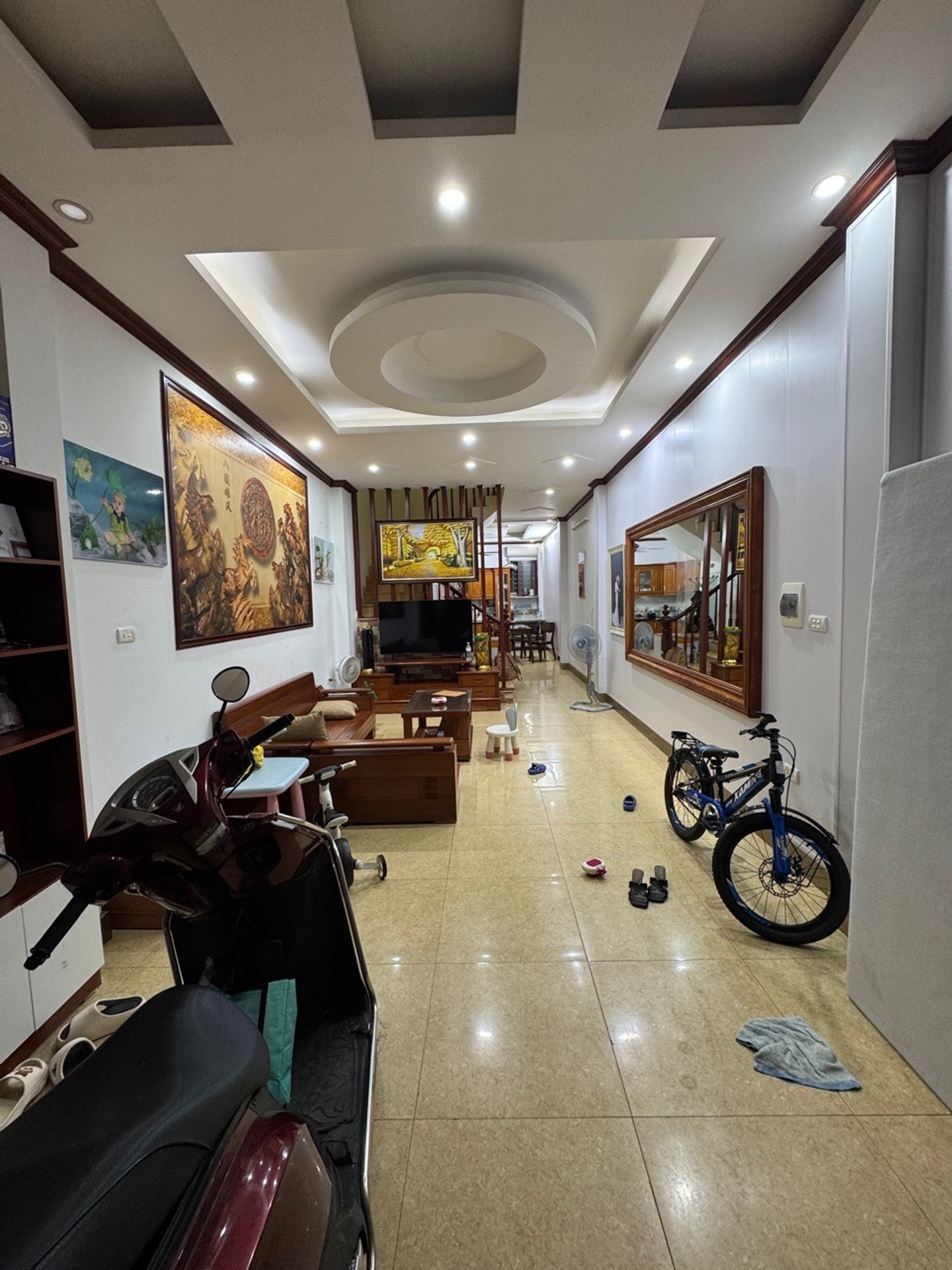 Bán nhà Lê Trọng Tấn - diện tích 60m2 2 tầng - Ô tô đỗ cửa - giá 3,5 tỷ