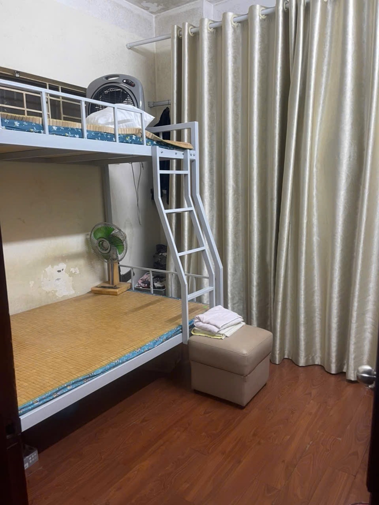 Bán nhà Nơ 21 KĐT Pháp Vân Trần Thủ Độ - diện tích 76m2 1 tầng - Căn hộ 3 phòng ngủ view vườn hoa thoáng mát - giá 5 tỷ