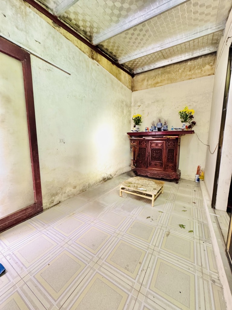 Bán nhà Hoàng Mai - diện tích 70m2 2.5 tầng - Gần trường chợ - giá 6,38 tỷ