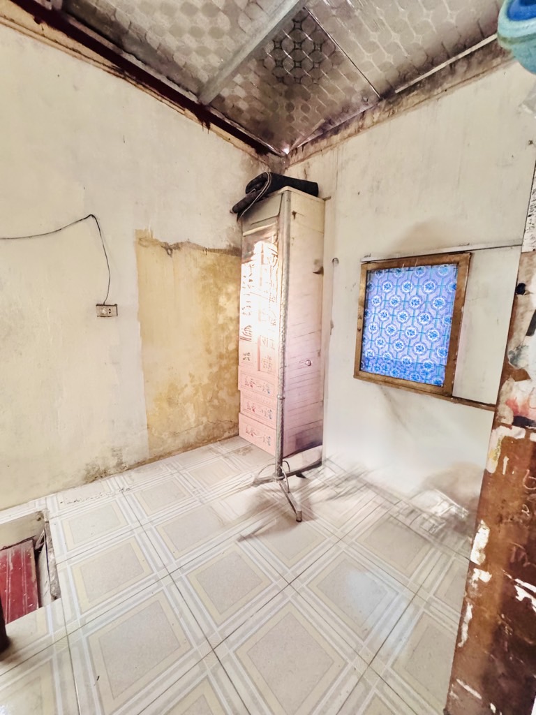 Bán nhà Hoàng Mai - diện tích 70m2 2.5 tầng - Gần trường chợ - giá 6,38 tỷ