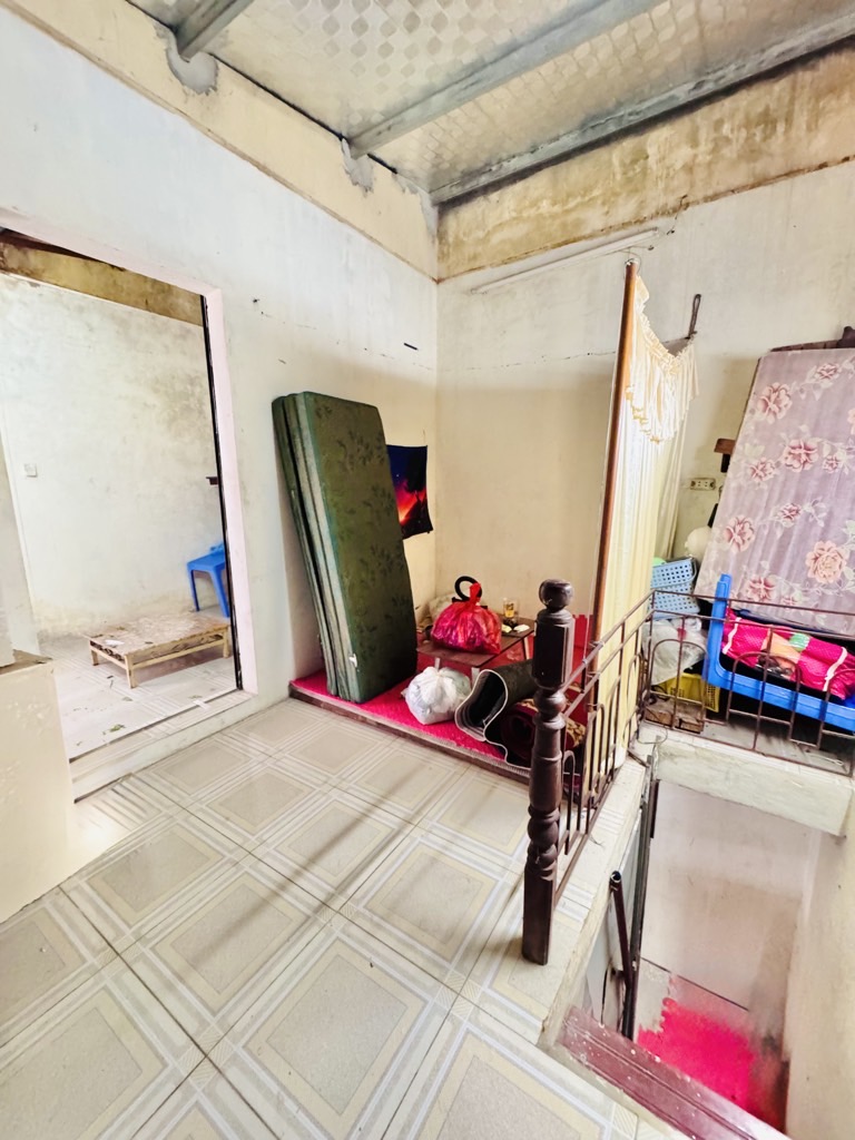Bán nhà Hoàng Mai - diện tích 70m2 2.5 tầng - Gần trường chợ - giá 6,38 tỷ