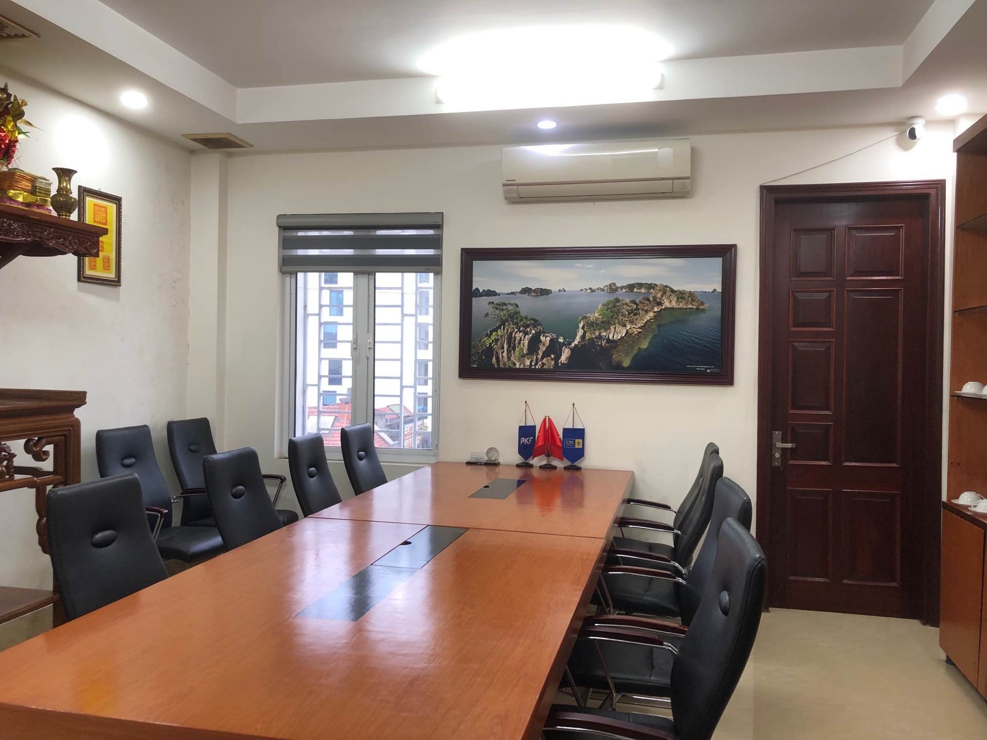 Bán nhà Lê Trọng Tấn - diện tích 92m2 7 tầng - Mặt phố VIP - giá 53,8 tỷ