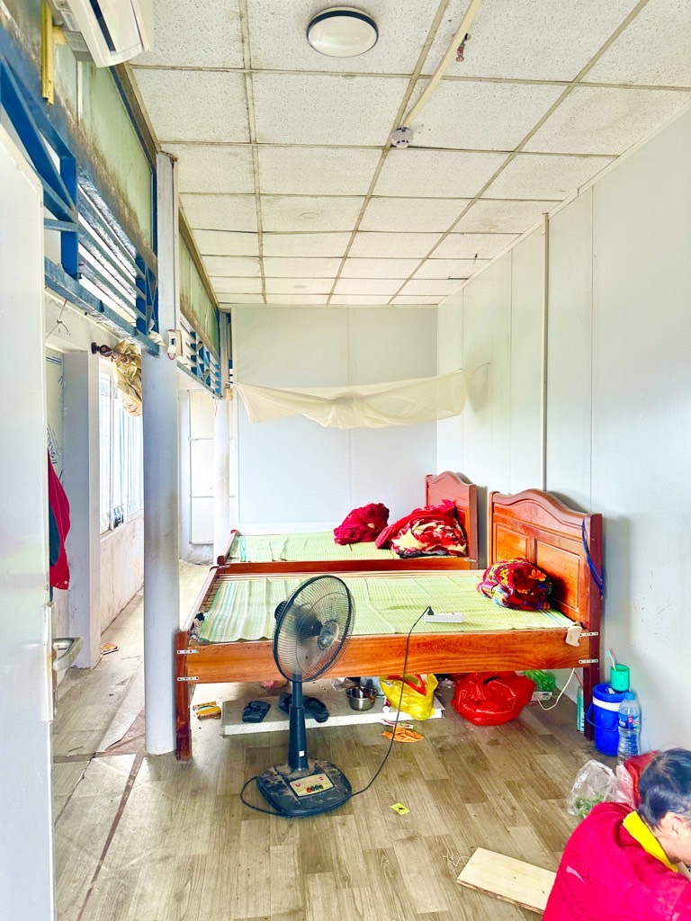 Bán nhà Nguyên Khiết - diện tích 550m2 5 tầng - Ô TÔ TRÁNH - giá 109,76 tỷ