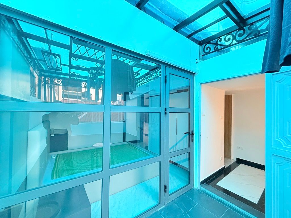 Bán nhà Hoàng Mai - diện tích 58m2 4 tầng - Ô tô đỗ tránh - giá 16 tỷ