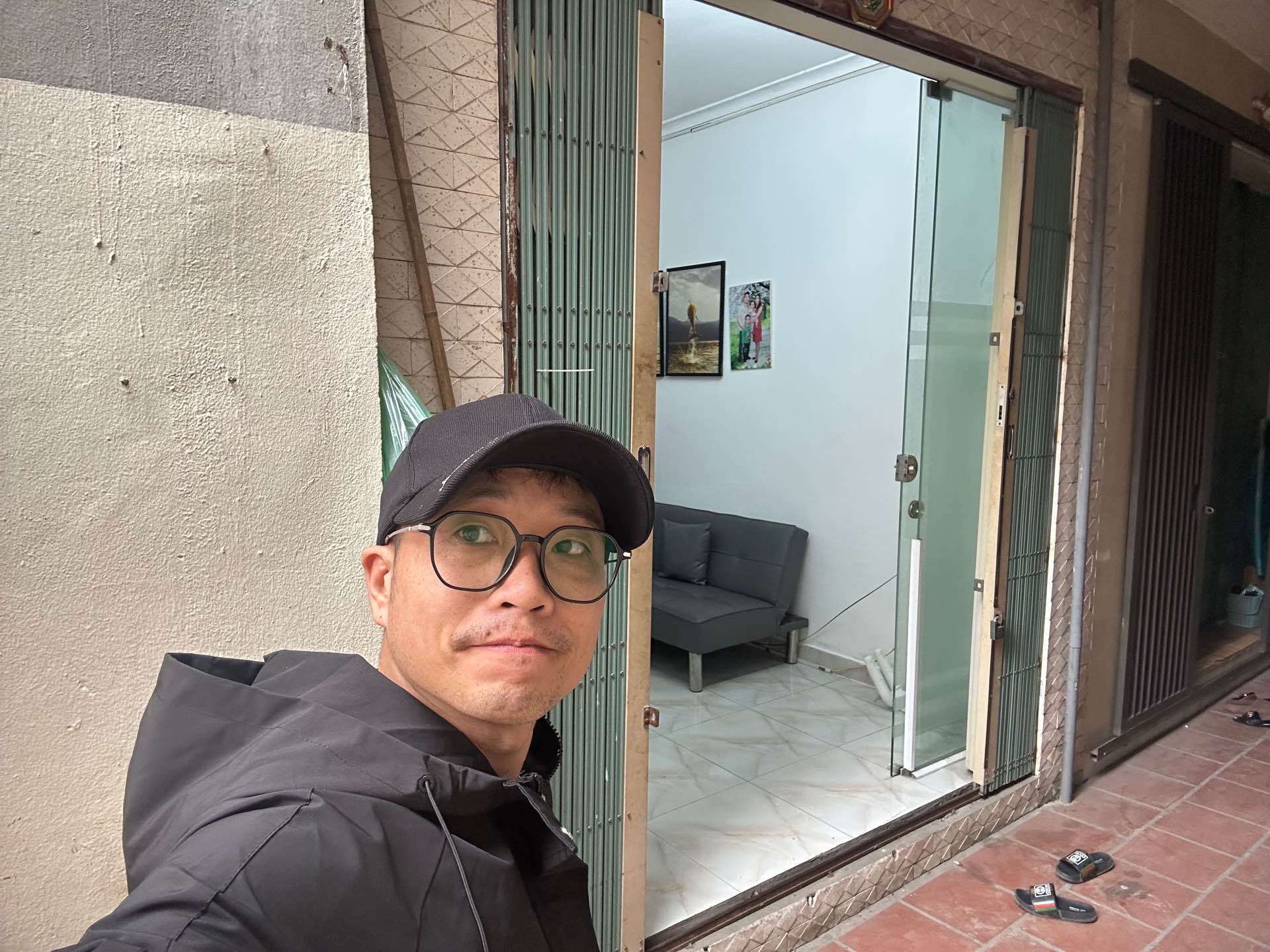 Bán nhà Đông Thiên - diện tích 30m2 2 tầng - Nhà đẹp, ngõ thông - giá 2,65 tỷ