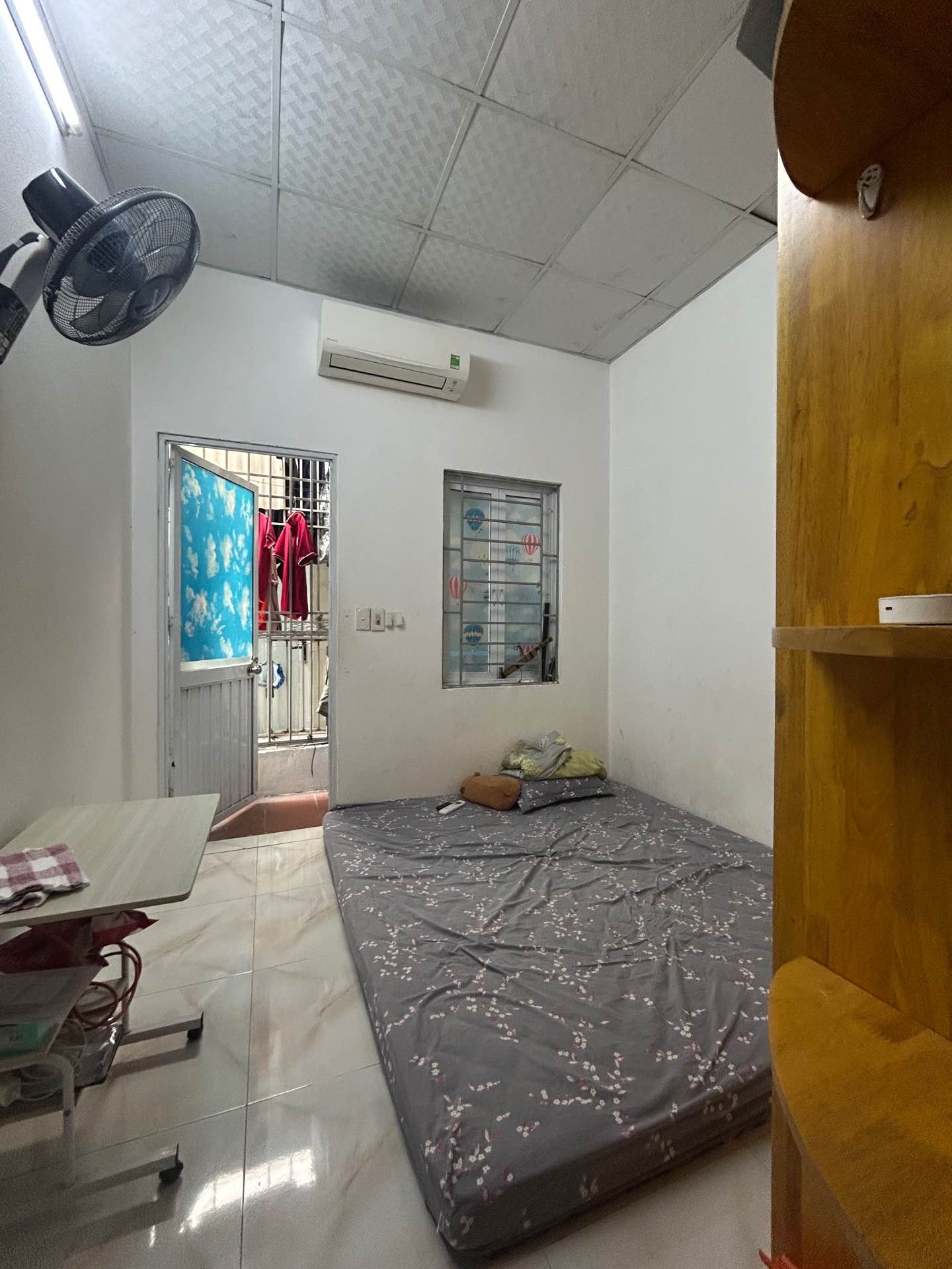 Bán nhà Đông Thiên - diện tích 30m2 2 tầng - Nhà đẹp, ngõ thông - giá 2,65 tỷ
