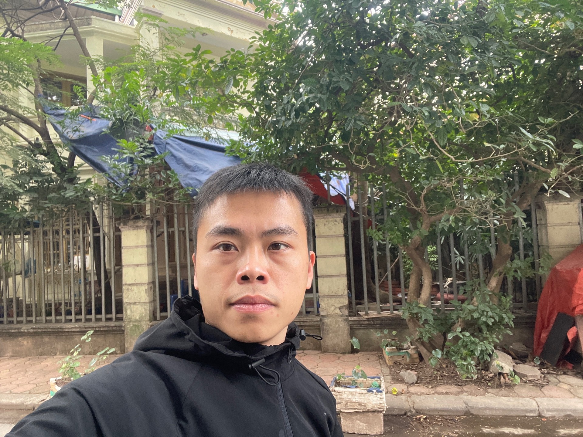 Bán nhà Ngõ 2 ô tô tránh - diện tích 206m2 3 tầng - Mặt tiền đẹp - giá 70 tỷ