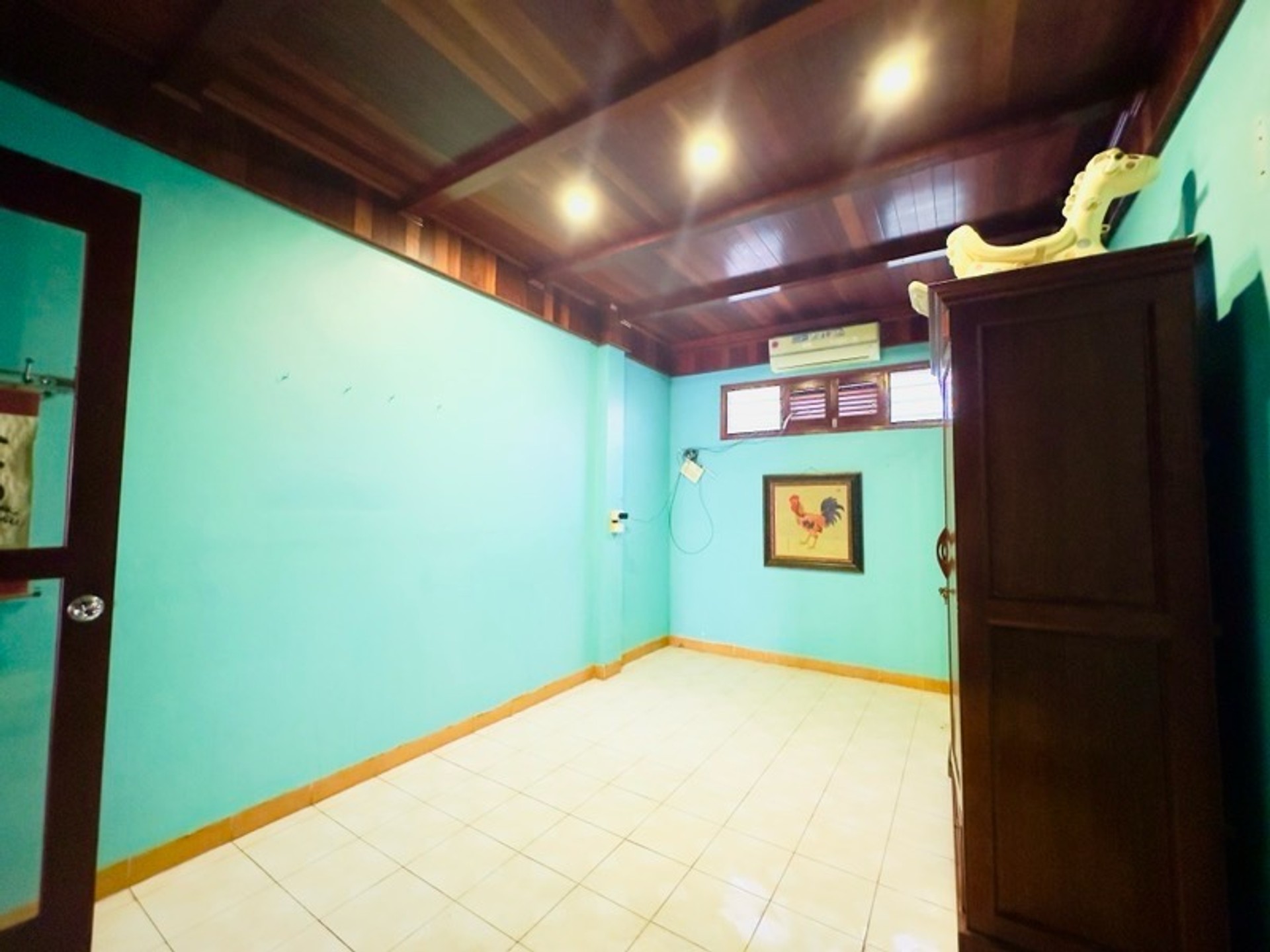Bán nhà Bùi Xương Trạch - diện tích 82m2 3 tầng - ô tô tránh - giá 18,5 tỷ
