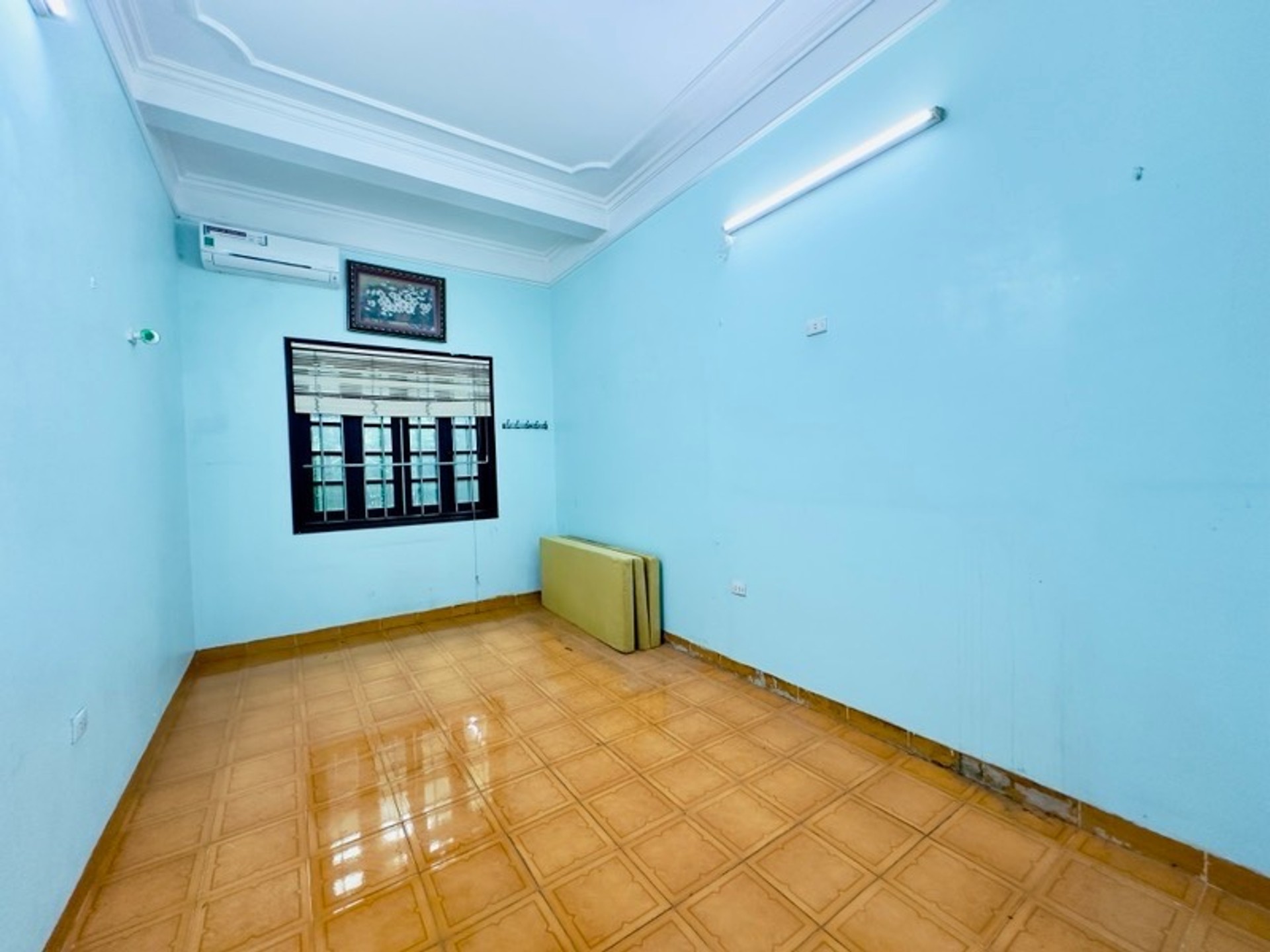 Bán nhà Bùi Xương Trạch - diện tích 82m2 3 tầng - ô tô tránh - giá 18,5 tỷ