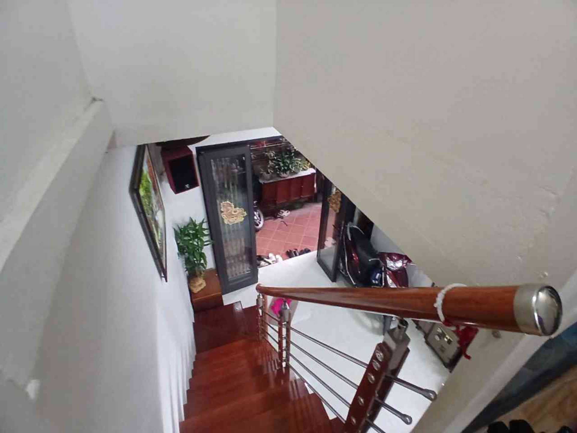 Bán nhà Lĩnh Nam - diện tích 30m2 3 tầng - Nhà đẹp hiếm có - giá 4 tỷ