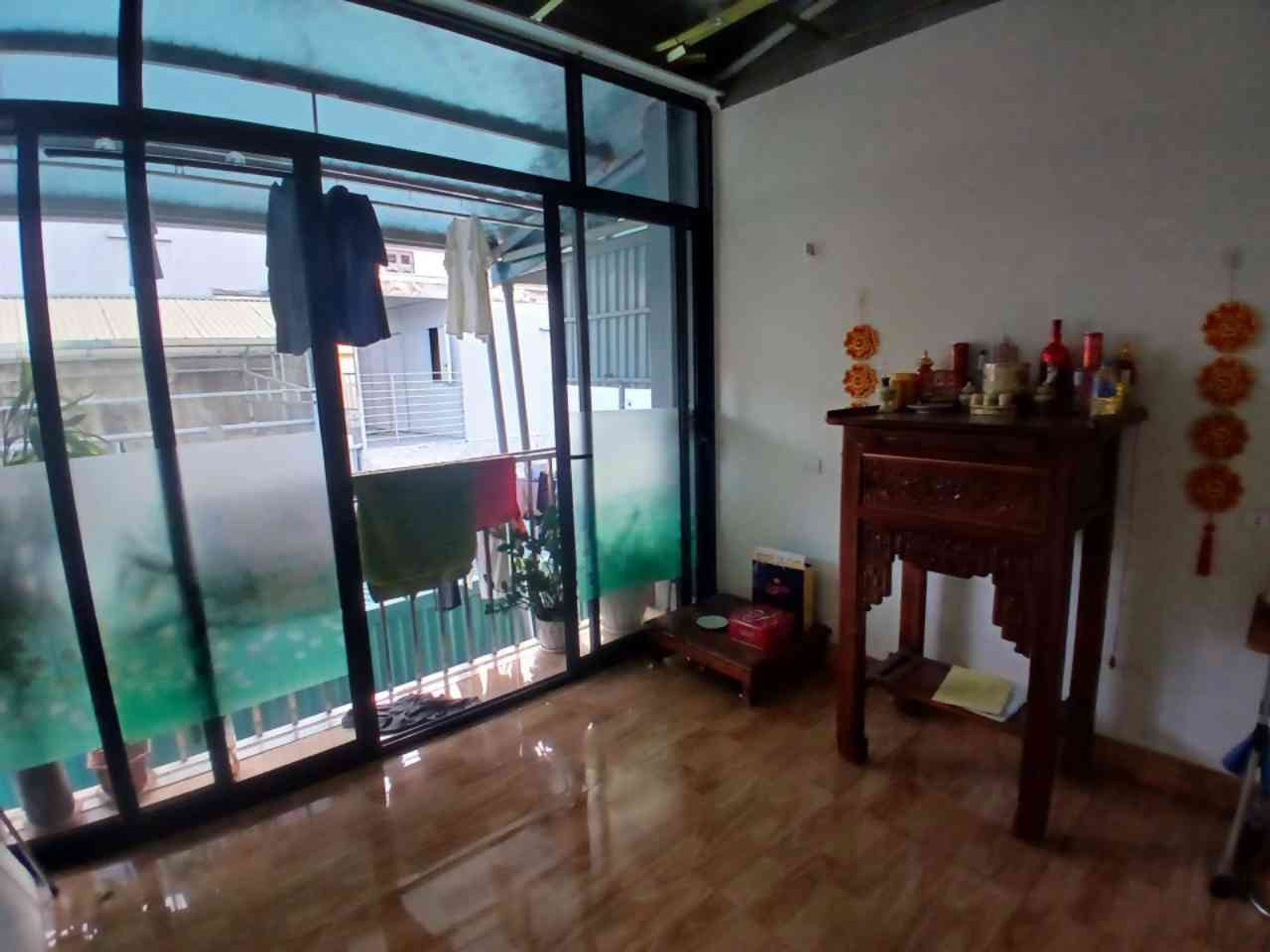 Bán nhà Lĩnh Nam - diện tích 30m2 3 tầng - Nhà đẹp hiếm có - giá 4 tỷ