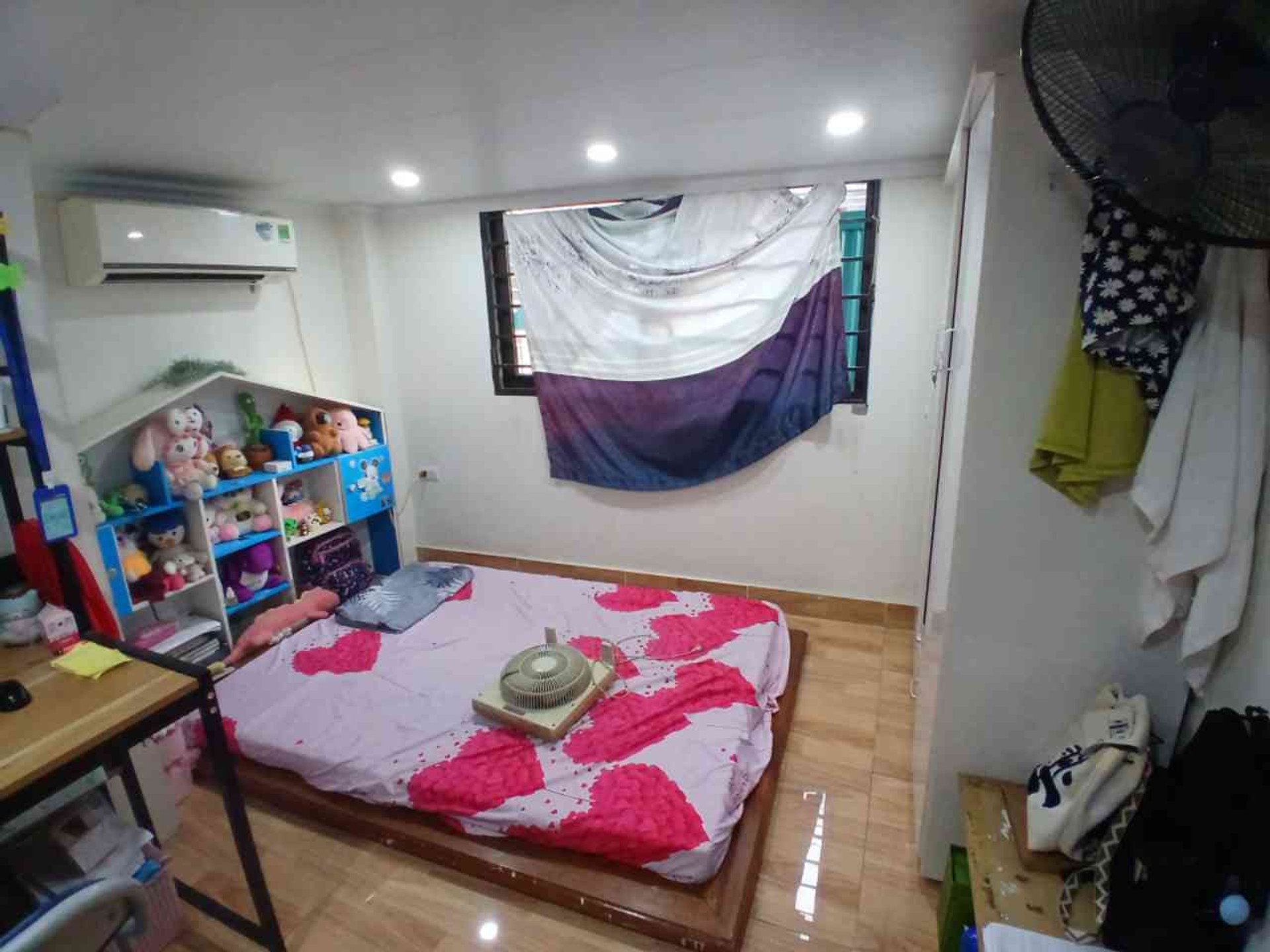 Bán nhà Lĩnh Nam - diện tích 30m2 3 tầng - Nhà đẹp hiếm có - giá 4 tỷ