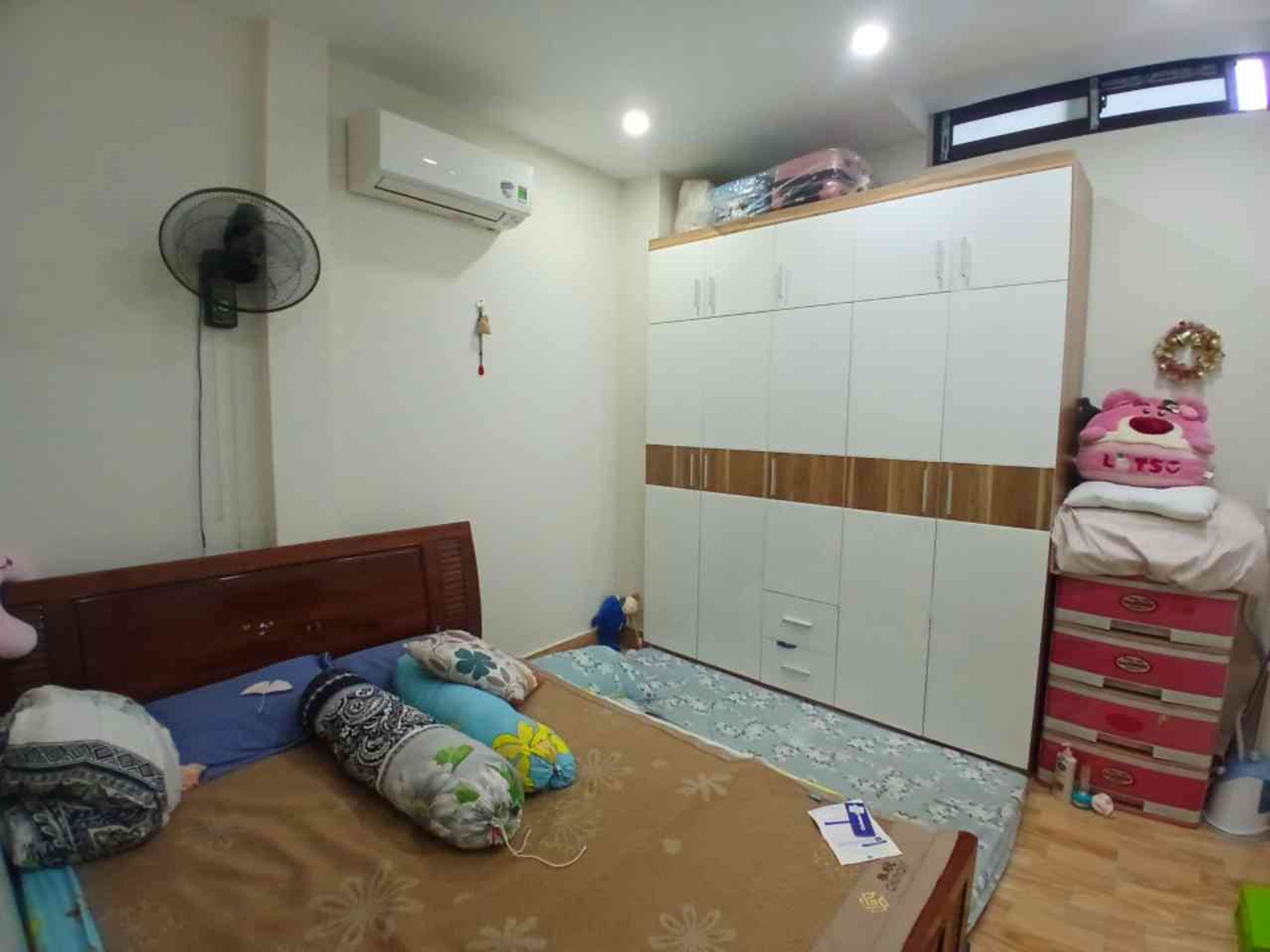 Bán nhà Lĩnh Nam - diện tích 30m2 3 tầng - Nhà đẹp hiếm có - giá 4 tỷ