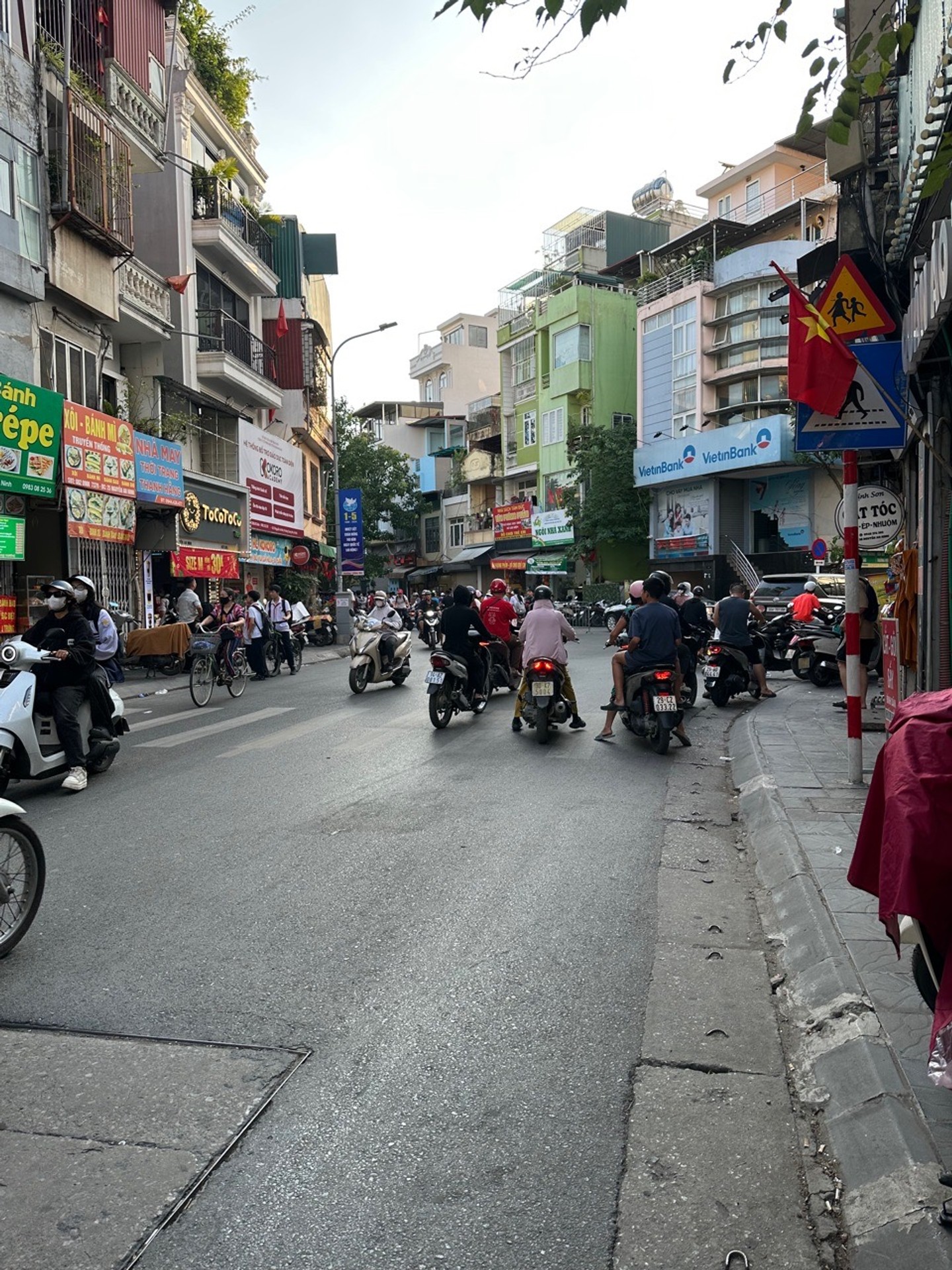 Bán nhà Nguyễn An Ninh - diện tích 250m2 3 tầng - Mặt phố kinh doanh sầm uất - giá 60 tỷ