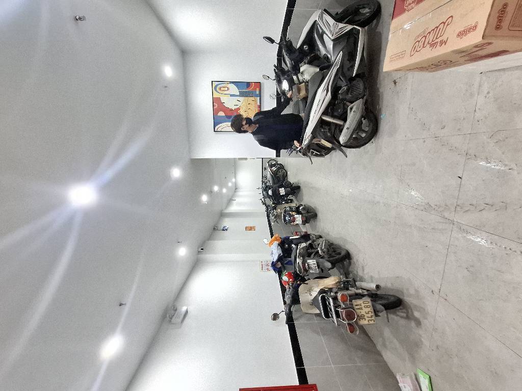 Bán nhà Pháo Đài Láng - diện tích 80m2 7 tầng - Căn hộ dịch vụ cho thuê - giá 26 tỷ