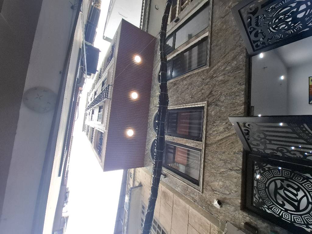 Bán nhà Pháo Đài Láng - diện tích 80m2 7 tầng - Căn hộ dịch vụ cho thuê - giá 26 tỷ