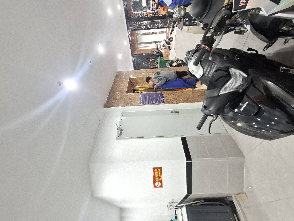 Bán nhà Pháo Đài Láng - diện tích 80m2 7 tầng - Căn hộ dịch vụ cho thuê - giá 26 tỷ