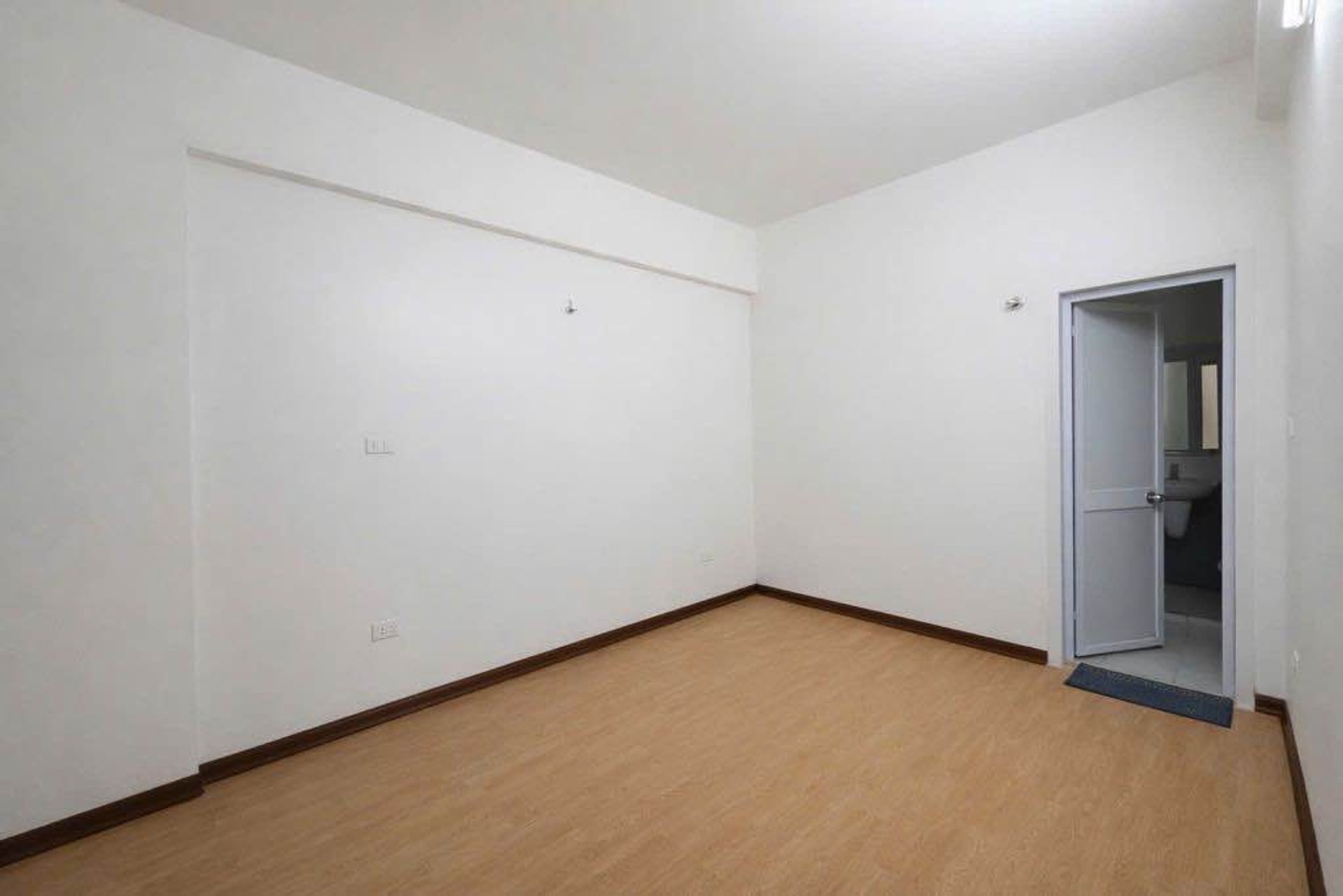 Bán nhà Nguyễn Đức Cảnh - diện tích 86m2 1 tầng - Nhà đẹp hiếm có - giá 5,8 tỷ