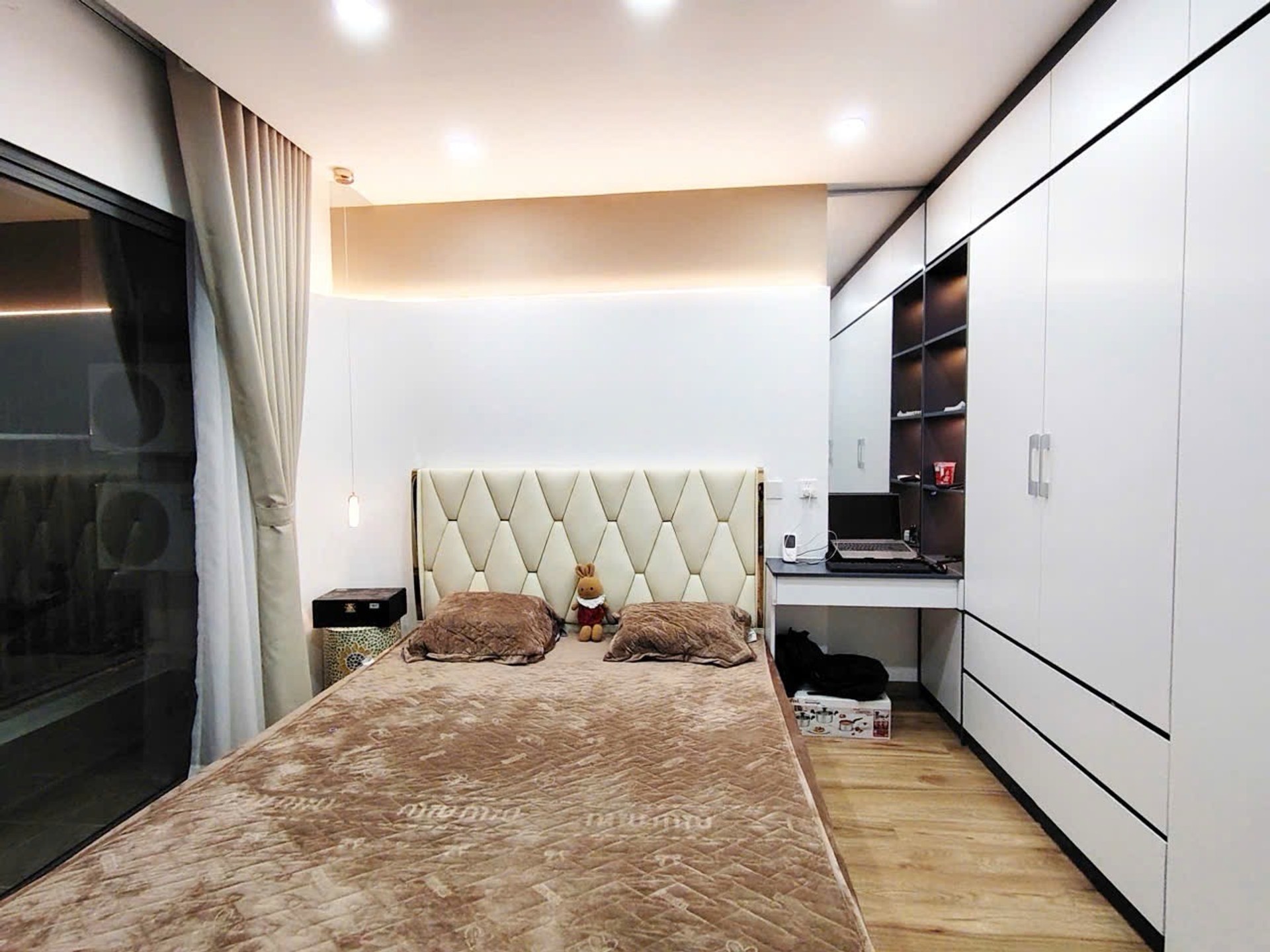 Bán nhà Hoàng Mai - diện tích 113m2 2 tầng - Căn góc 3 thoáng - giá 9,5 tỷ