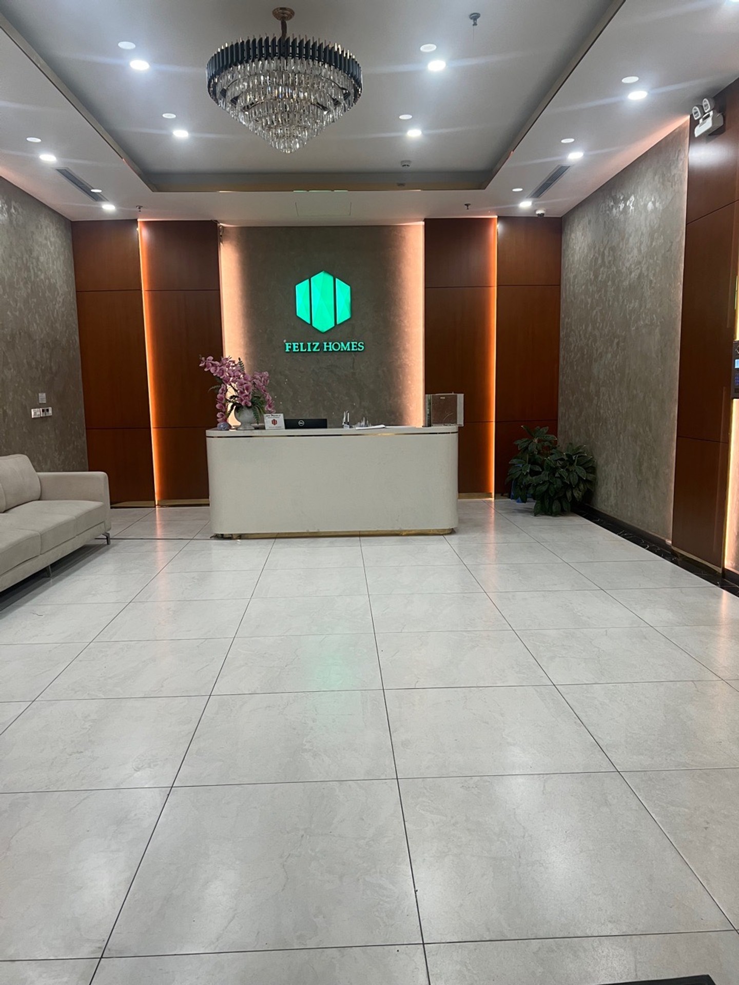 Bán nhà Hoàng Mai - diện tích 113m2 2 tầng - Căn góc 3 thoáng - giá 9,5 tỷ