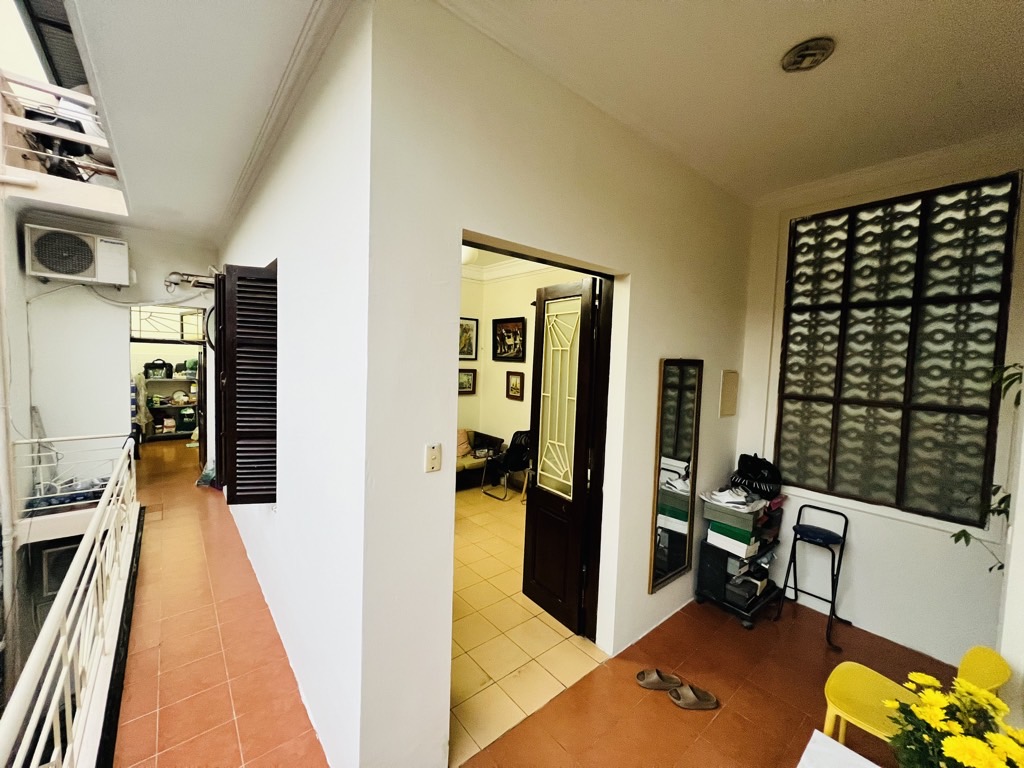 Bán nhà Tuệ Tĩnh - diện tích 79.2m2 4 tầng - 3 mặt thoáng - giá 32 tỷ