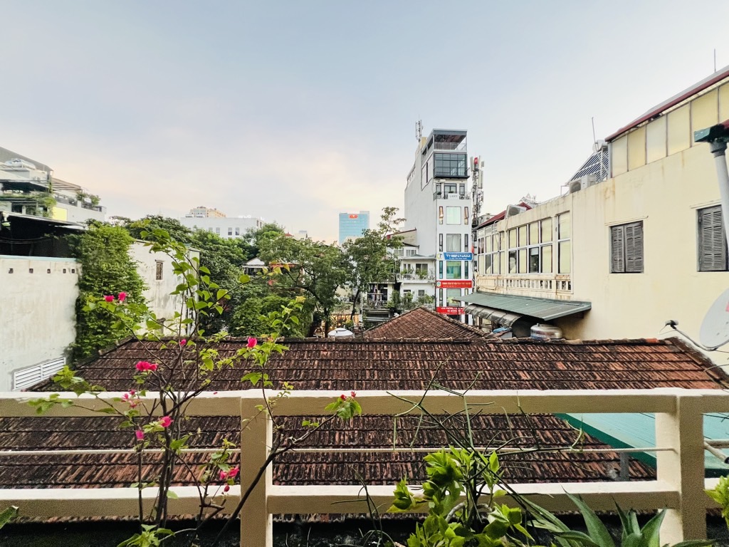 Bán nhà Tuệ Tĩnh - diện tích 79.2m2 4 tầng - 3 mặt thoáng - giá 32 tỷ