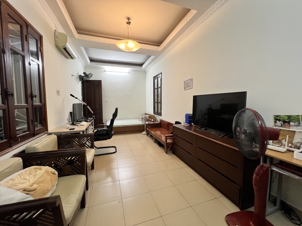 Bán nhà Tuệ Tĩnh - diện tích 79.2m2 4 tầng - 3 mặt thoáng - giá 32 tỷ