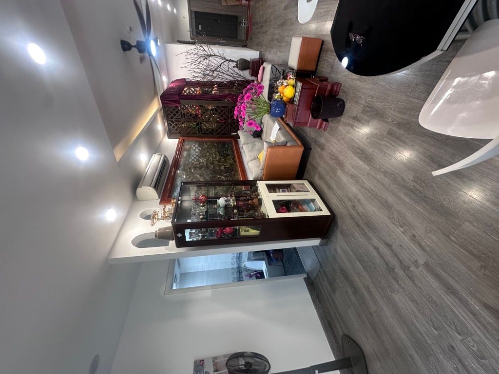Bán nhà Lĩnh Nam - diện tích 104m2 26 tầng - view đẹp, thiết kế hiện đại - giá 8,6 tỷ