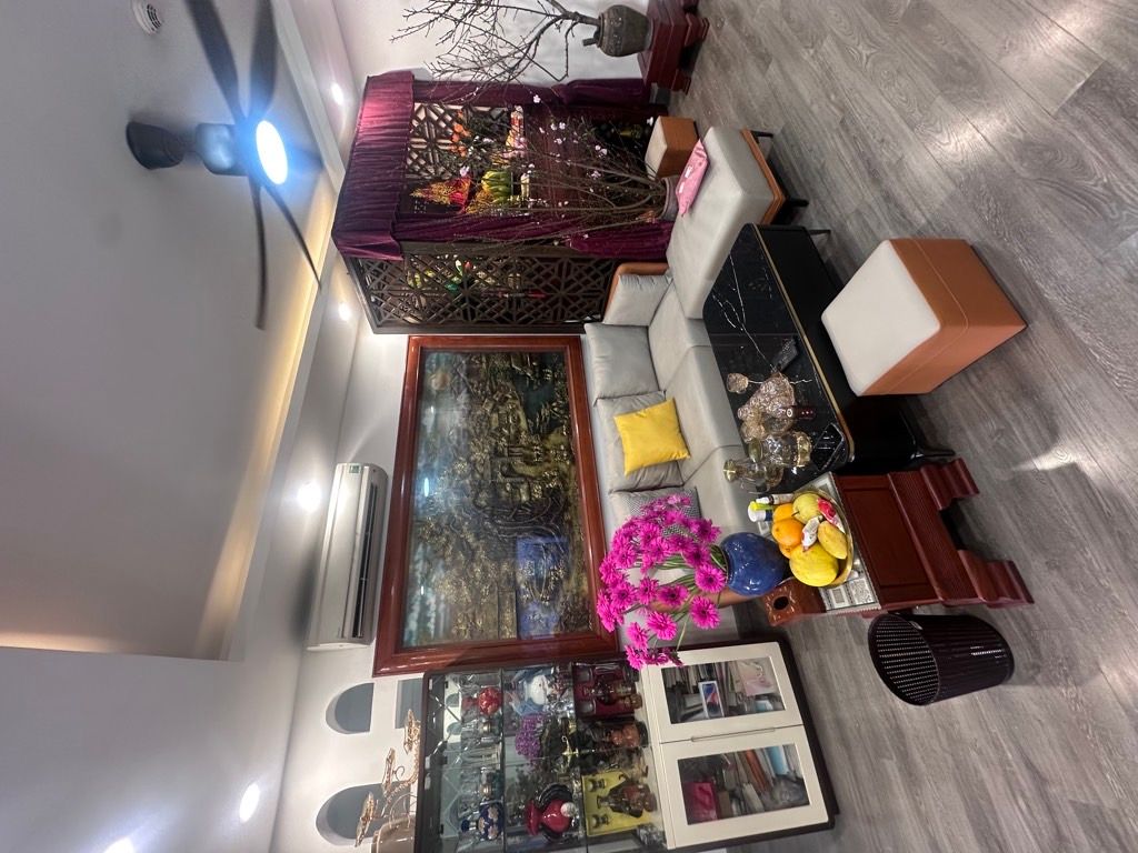Bán nhà Lĩnh Nam - diện tích 104m2 26 tầng - view đẹp, thiết kế hiện đại - giá 8,6 tỷ
