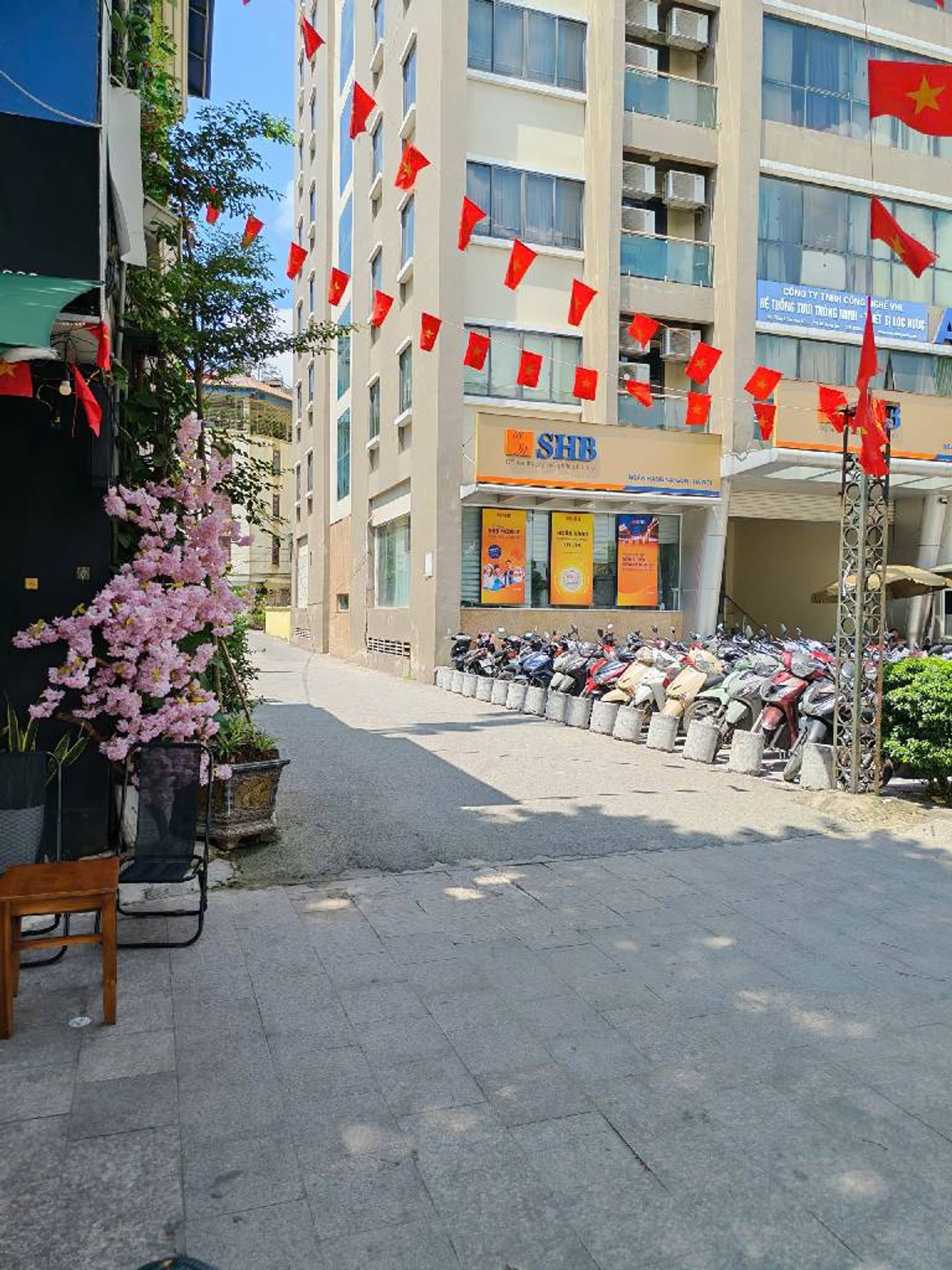 Bán nhà Trần Điền - diện tích 92m2 7 tầng - Mặt tiền đẹp - giá 30 tỷ