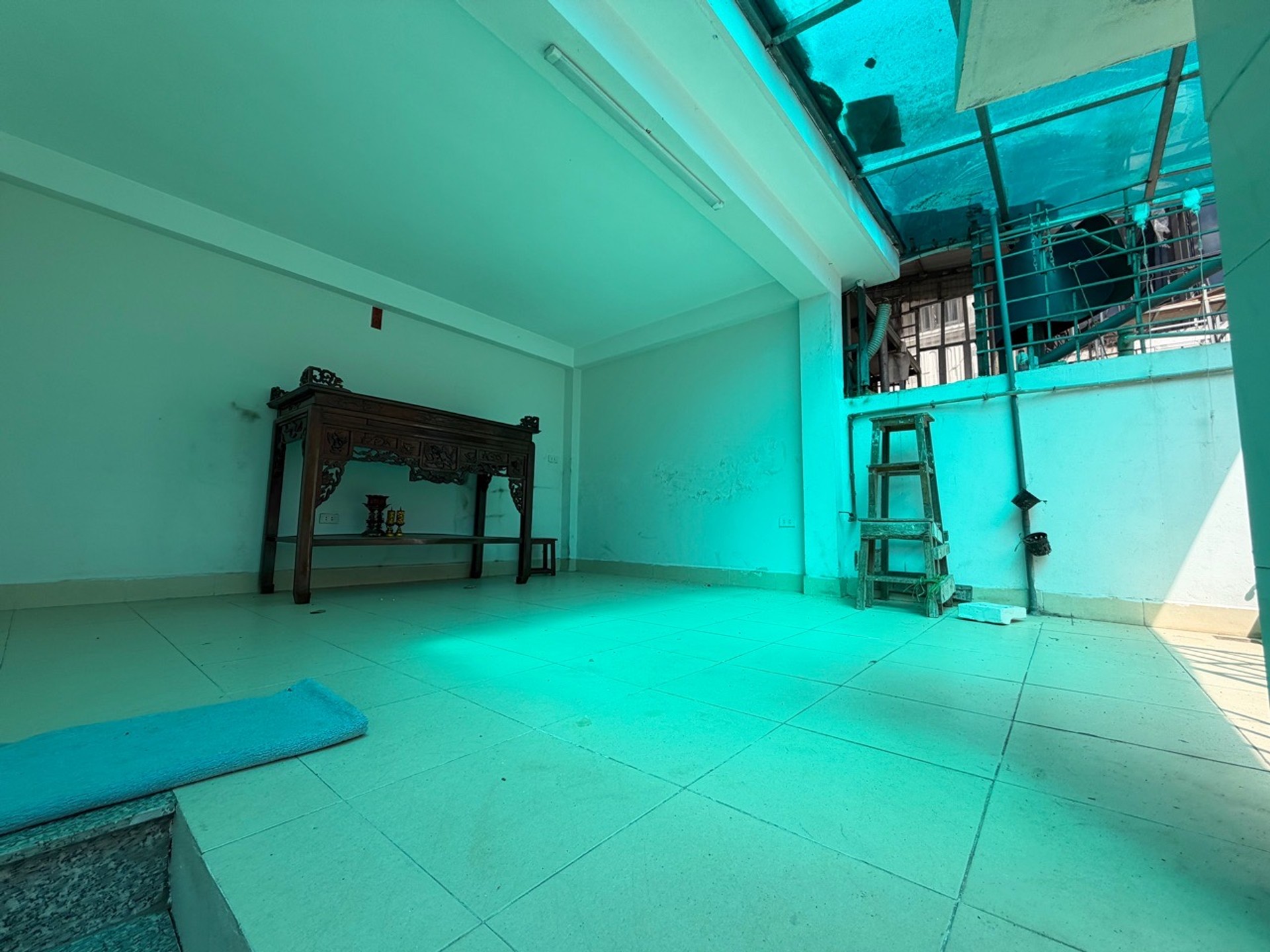 Bán nhà Đống Đa - diện tích 31m2 5 tầng - Ô TÔ ĐỖ CỔNG - giá 9,2 tỷ