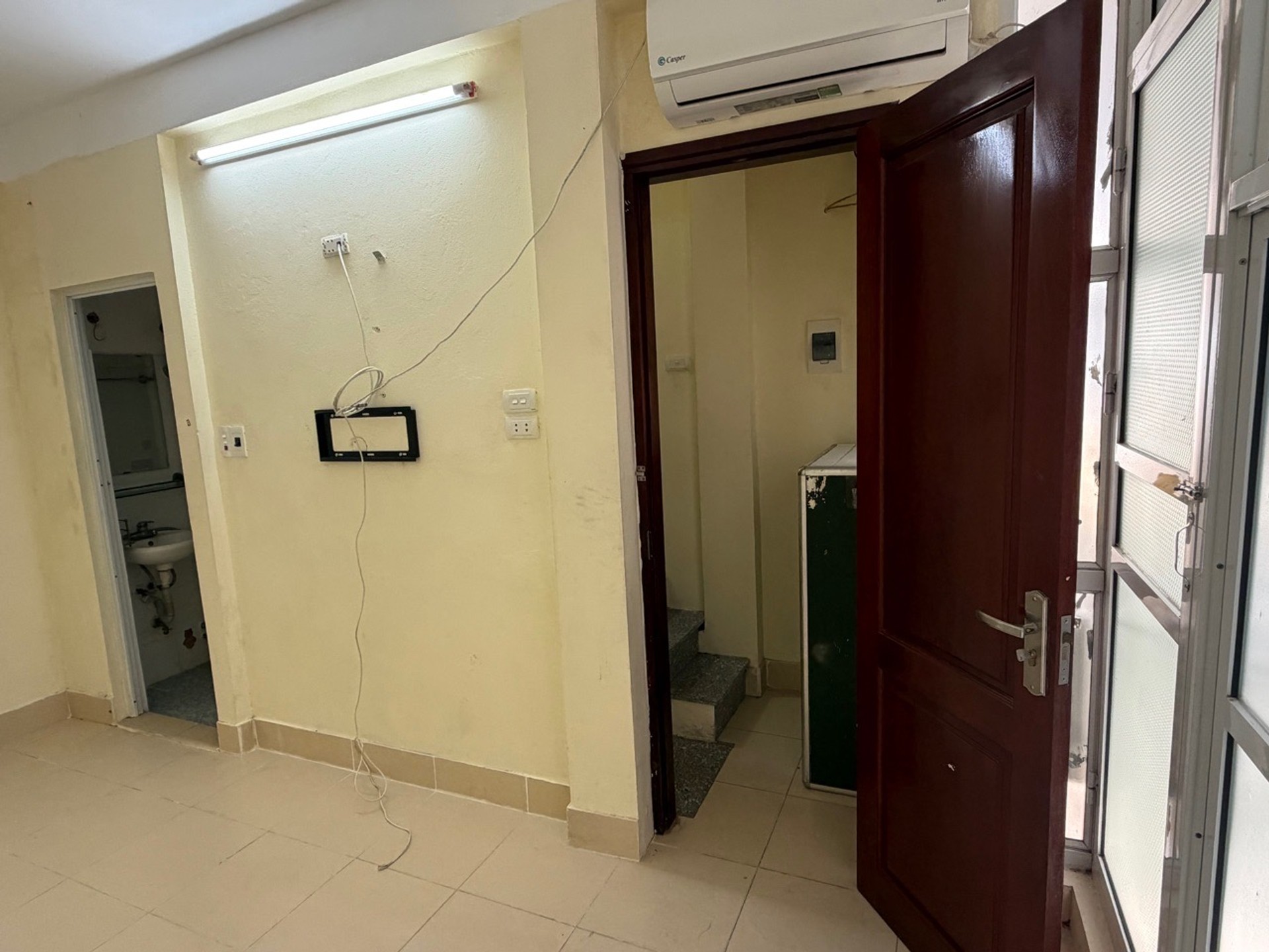 Bán nhà Đống Đa - diện tích 31m2 5 tầng - Ô TÔ ĐỖ CỔNG - giá 9,2 tỷ