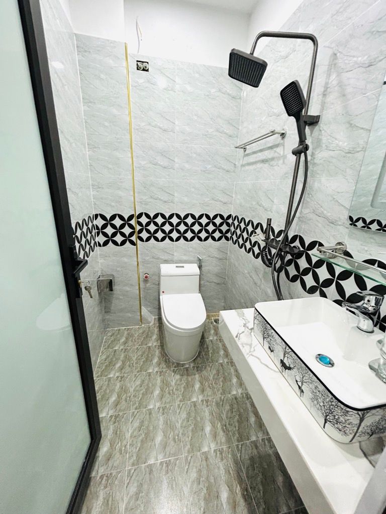 Bán nhà Vân Đồn - diện tích 27m2 5 tầng - Cực hiếm nhà bán - giá 7,3 tỷ