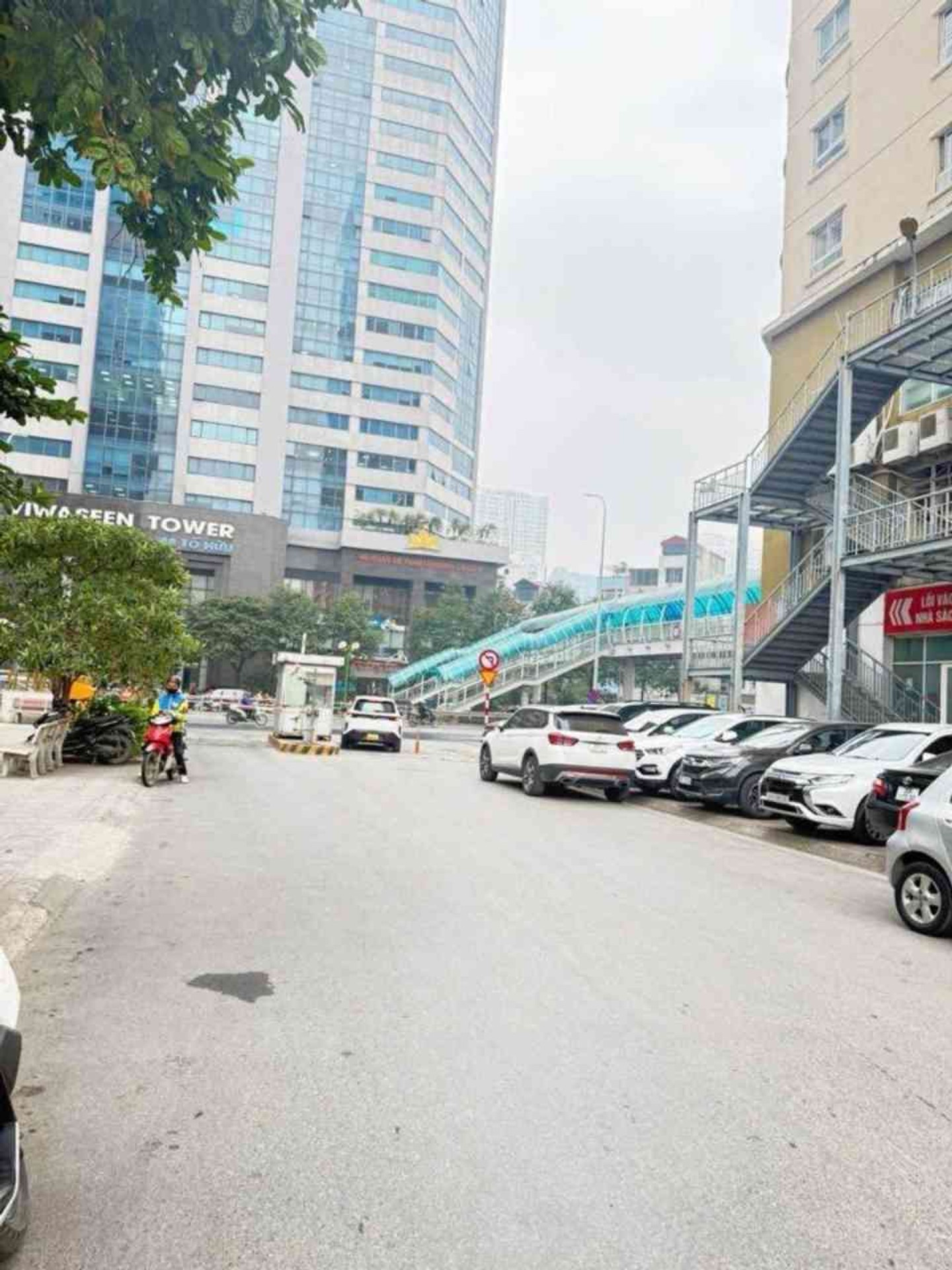 Bán nhà Thanh Xuân - diện tích 116m2 11 tầng - Lô góc cực đẹp - giá 7,4 tỷ