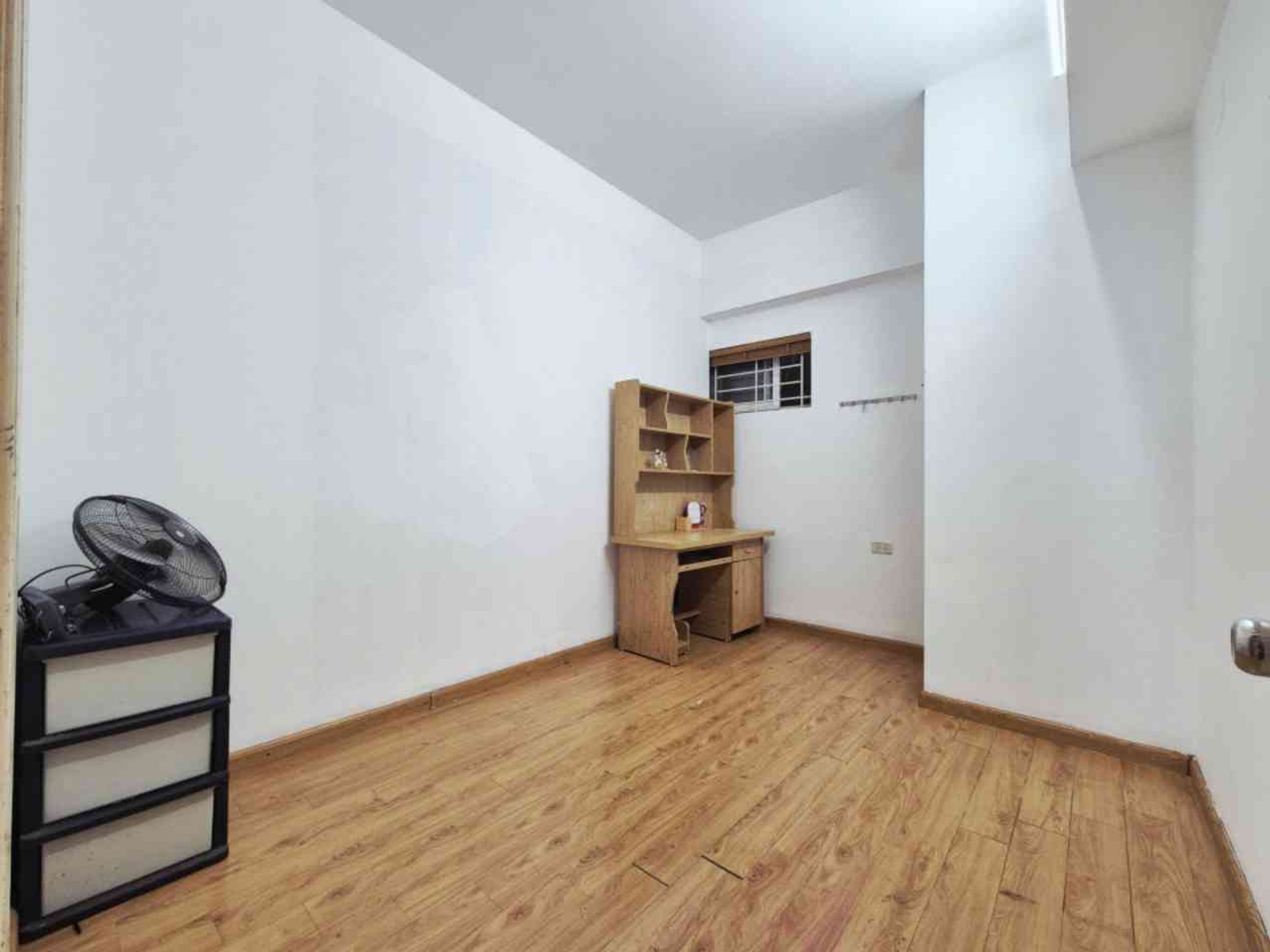Bán nhà Thanh Xuân - diện tích 116m2 11 tầng - Lô góc cực đẹp - giá 7,4 tỷ