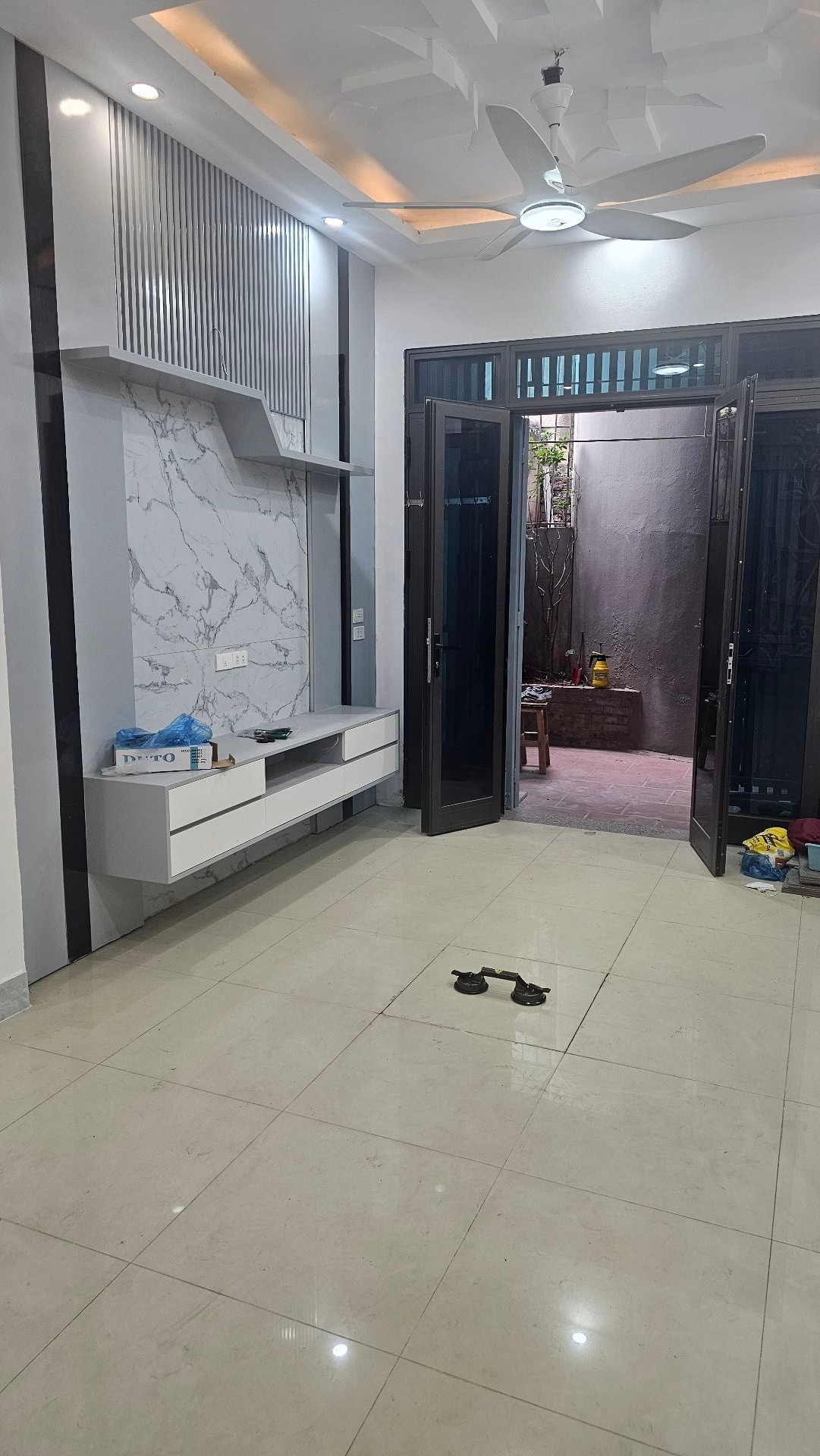 Bán nhà Vĩnh Hưng - diện tích 31m2 5 tầng - Ô tô đỗ cổng - giá 7,5 tỷ