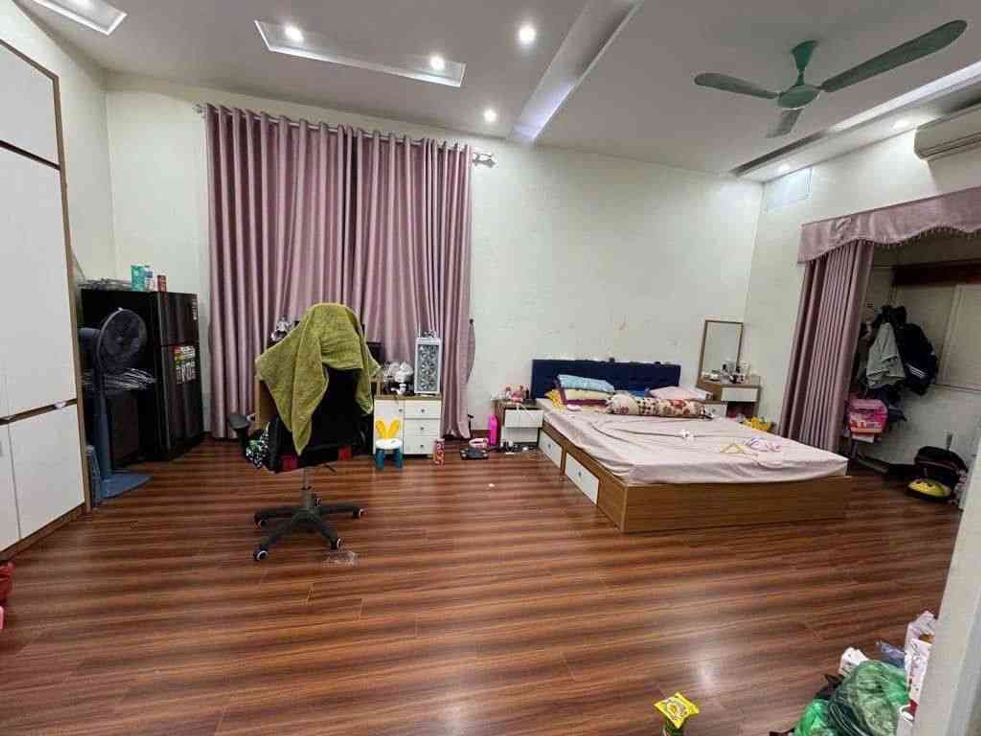 Bán nhà Kim Giang - diện tích 145m2 7 tầng - ô tô vào nhà - giá 27 tỷ