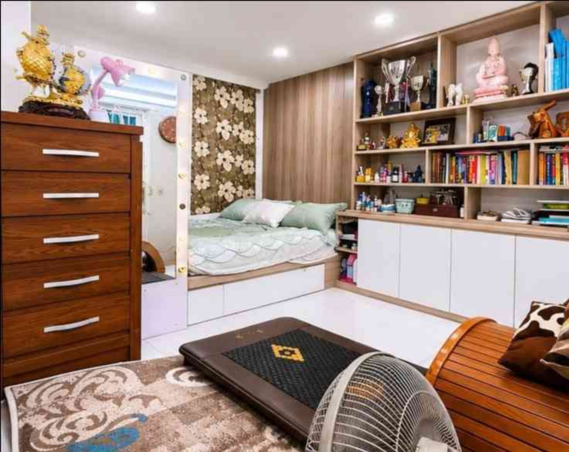 Bán nhà Định Công - diện tích 55m2 4 tầng - Nhà riêng, nội thất đầy đủ - giá 6 tỷ