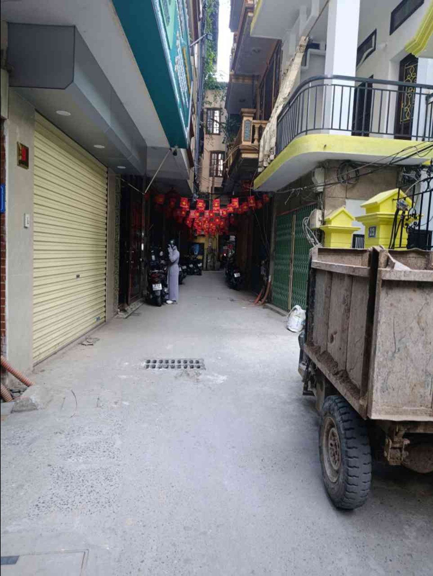 Bán nhà Định Công - diện tích 55m2 4 tầng - Nhà riêng, nội thất đầy đủ - giá 6 tỷ