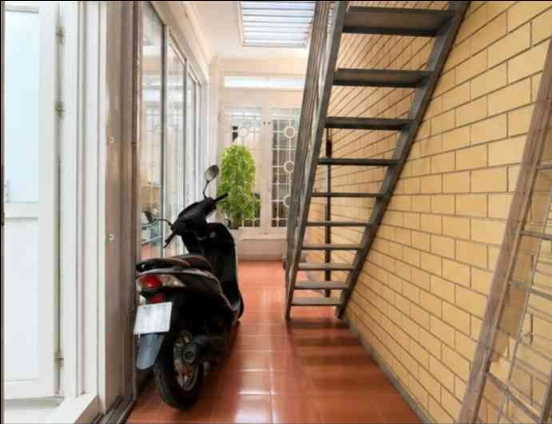 Bán nhà Định Công - diện tích 55m2 4 tầng - Nhà riêng, nội thất đầy đủ - giá 6 tỷ