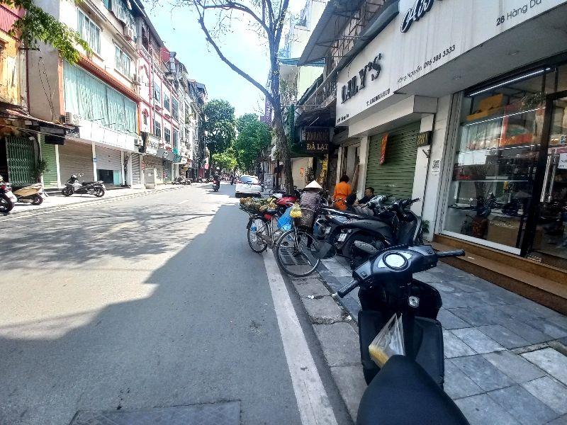 Bán nhà Hàng Da - diện tích 65m2 4 tầng - Mặt phố kinh doanh đỉnh - giá 40 tỷ