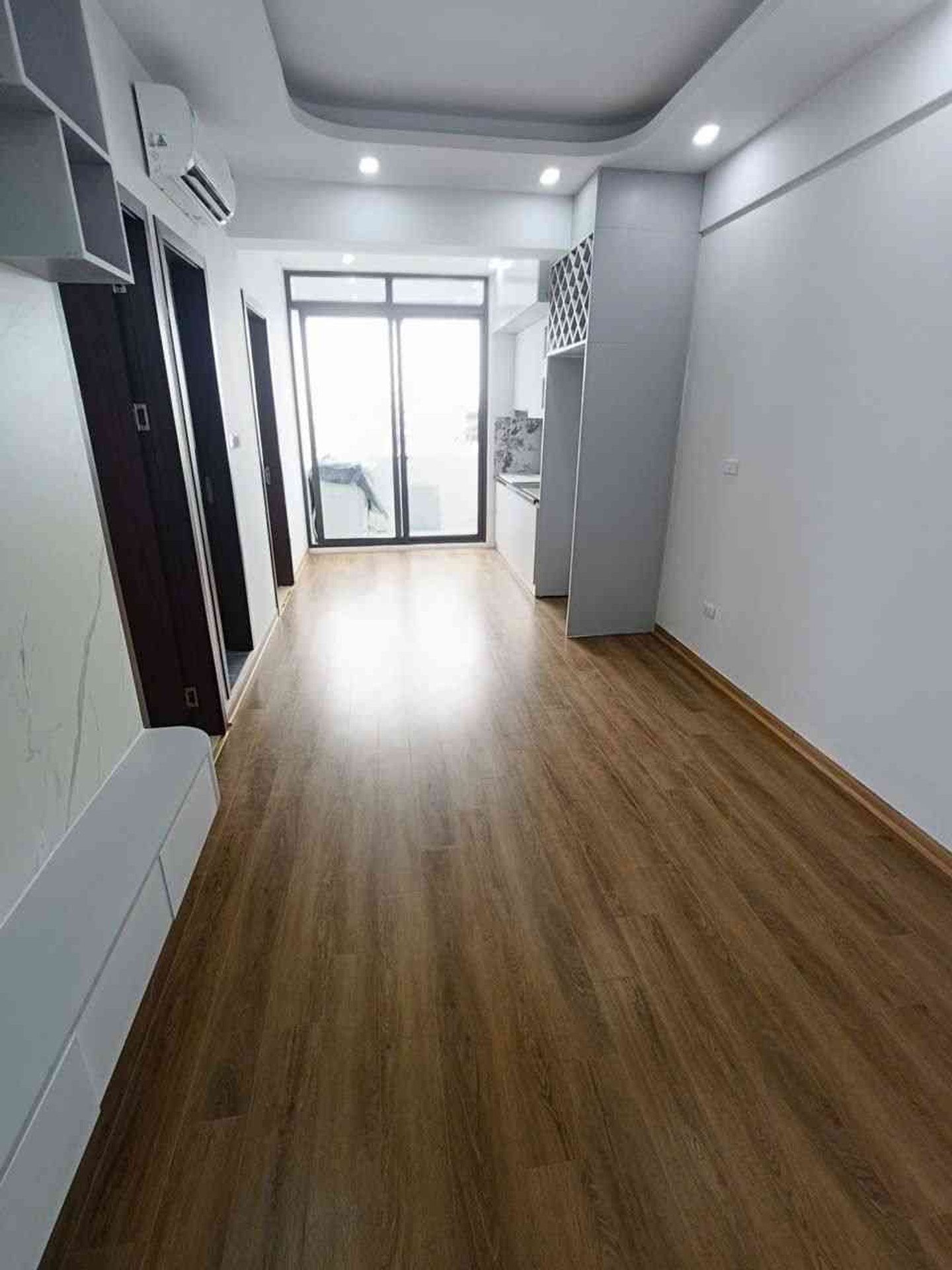 Bán nhà Hoàng Mai - diện tích 51m2 1 tầng - View trọn hồ Vĩnh Hoàng - giá 4,6 tỷ