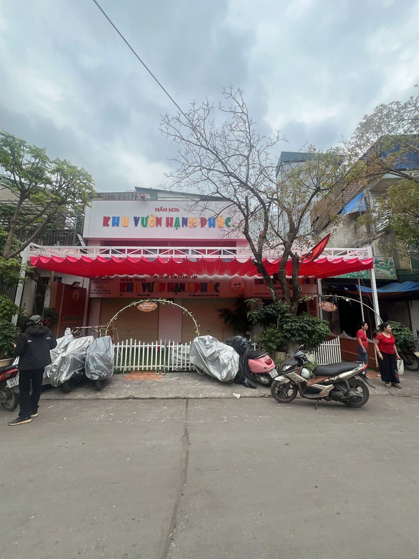 Bán nhà Hồng Hà - diện tích 145m2 2 tầng - Ô tô tránh - giá 35 tỷ