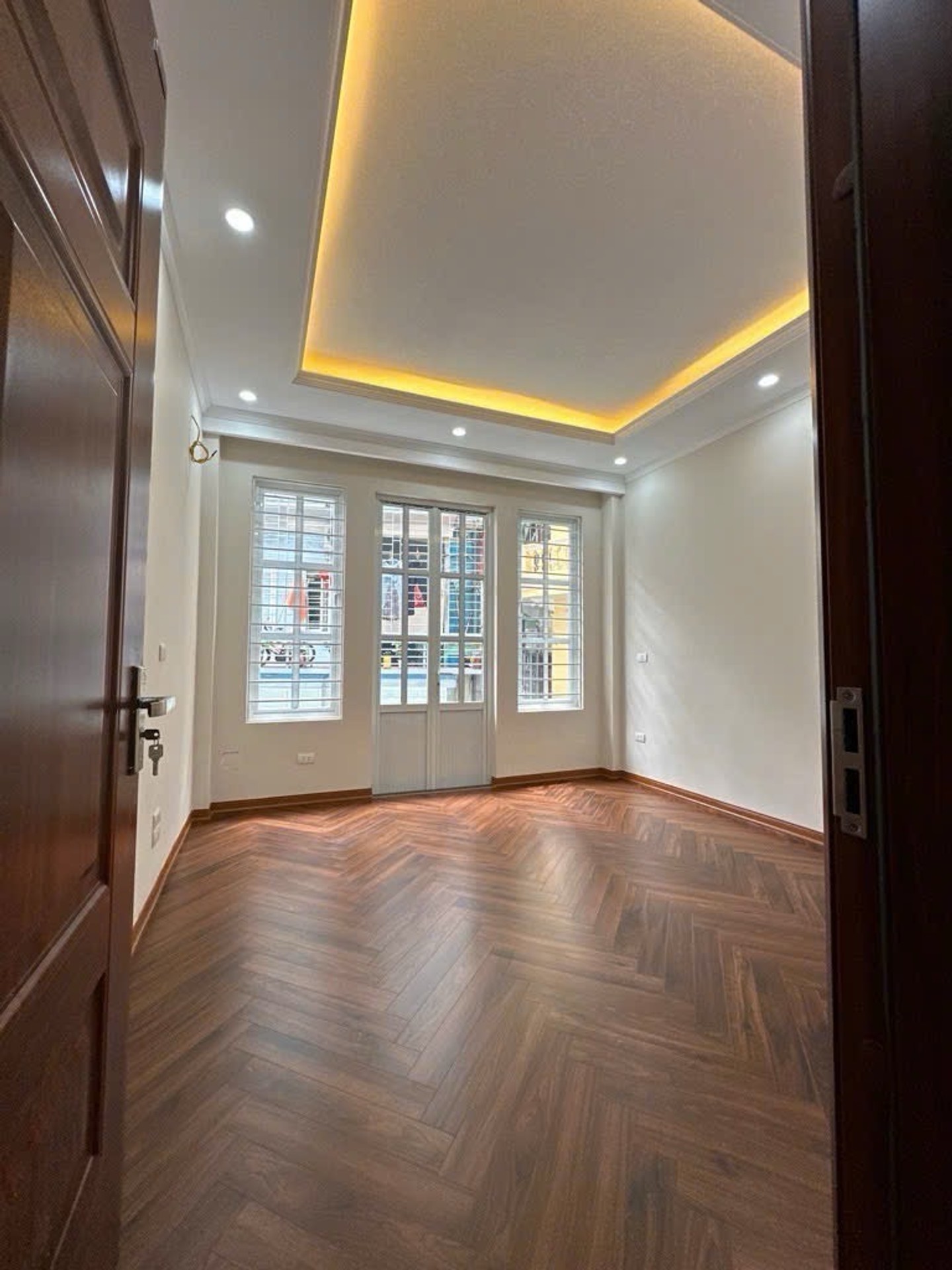 Bán nhà Bùi Xương Trạch - diện tích 53m2 5 tầng - Đầy đủ nội thất - giá 12 tỷ