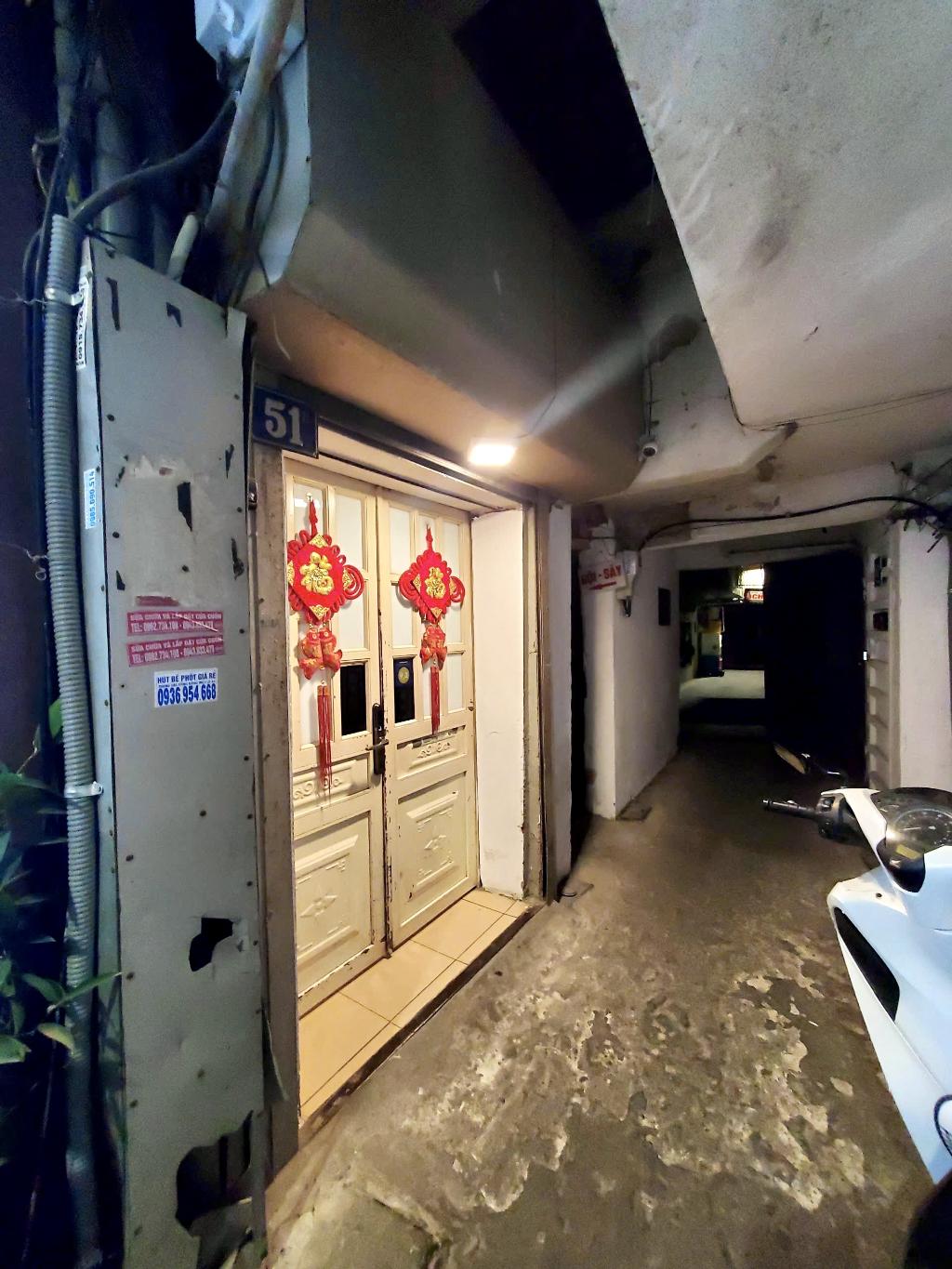 Bán nhà Tràng Tiền - diện tích 41.4m2 5 tầng - Cực hiếm - giá 29 tỷ